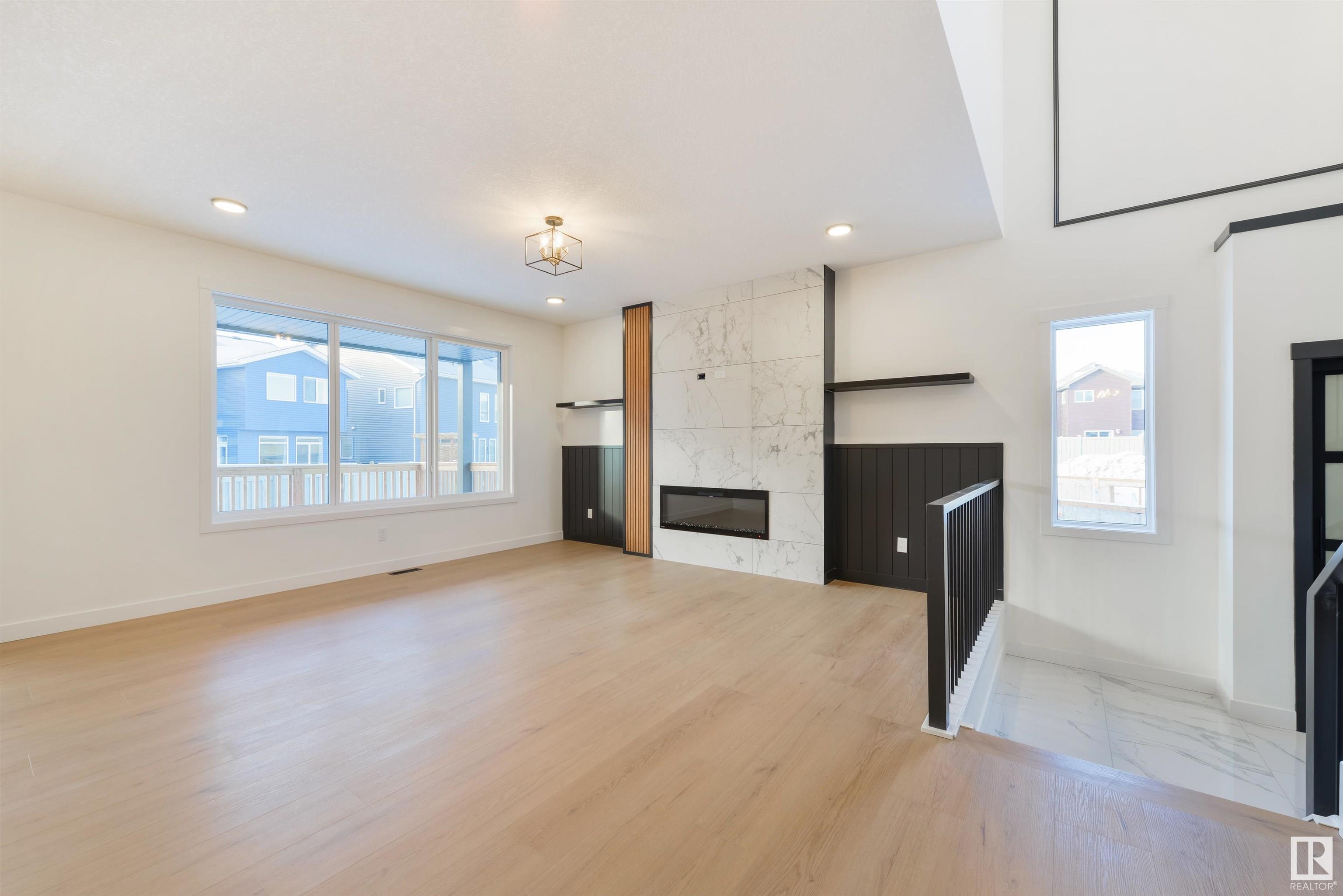      22135 81 AV NW , Edmonton,  ,T5T 7R6 ;  Listing Number: MLS E4418851