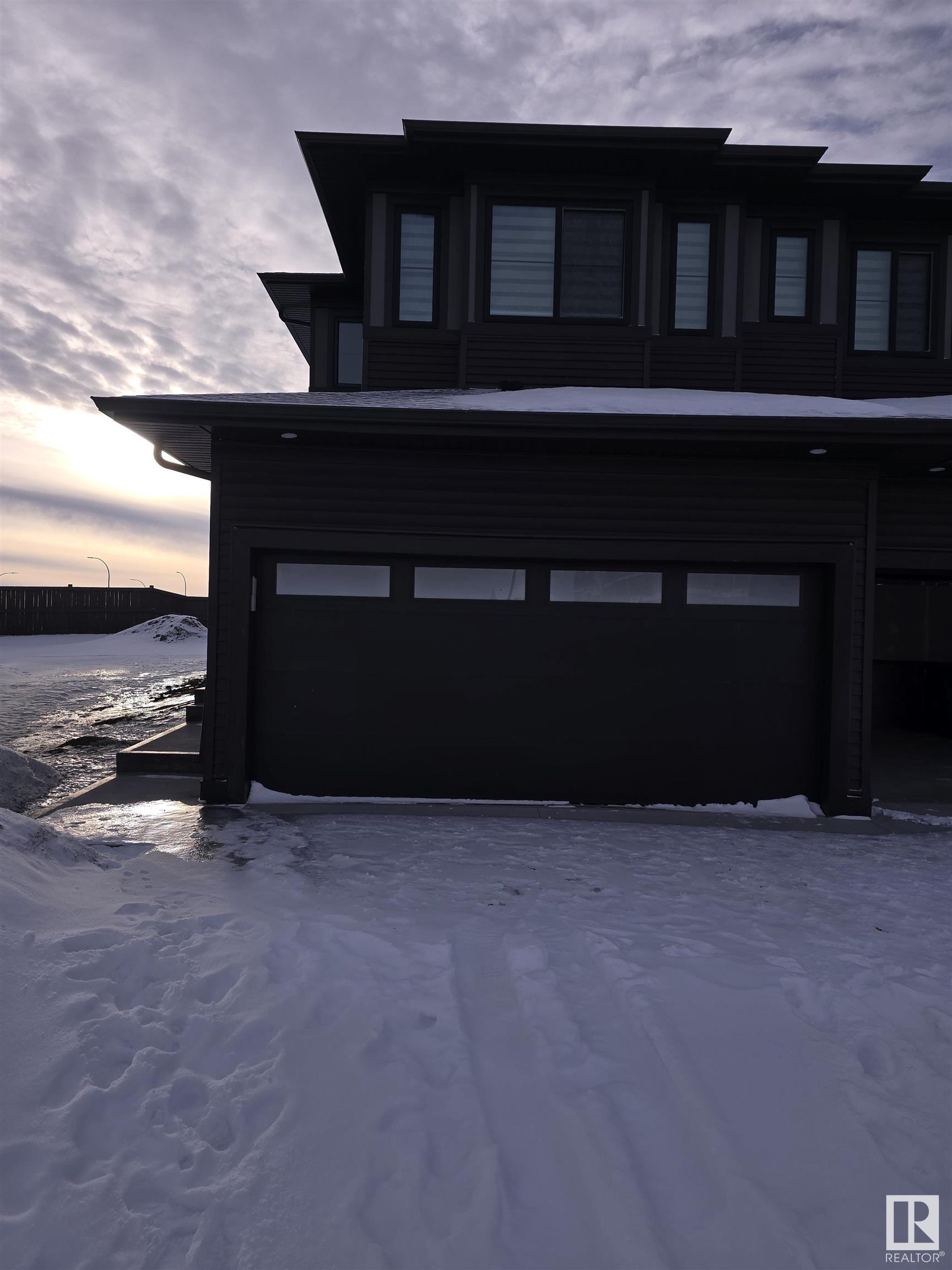      725 Pyipwat CM SW SW , Edmonton,  ,T6W 5K8 ;  Listing Number: MLS E4418853