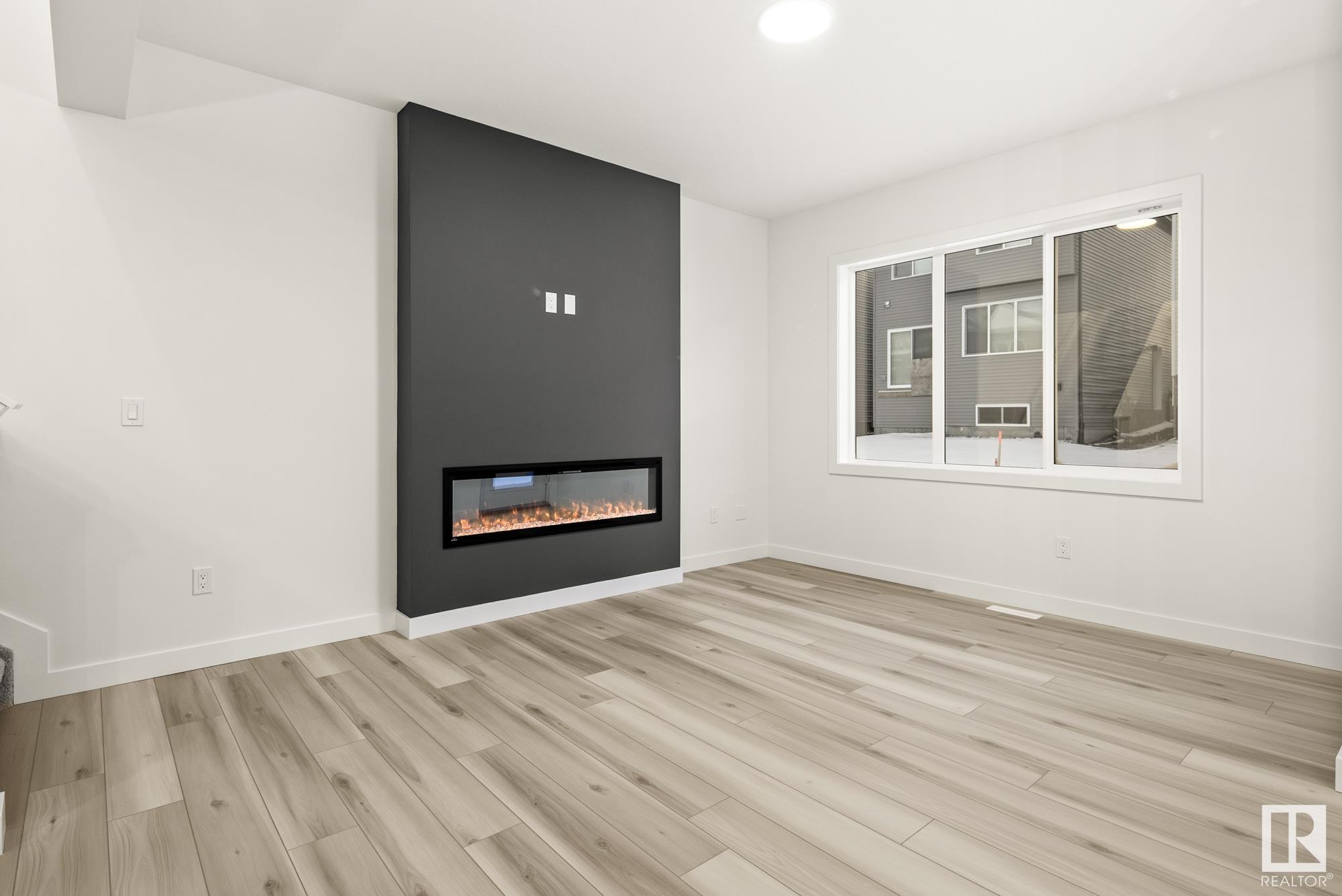      1323 14 AV NW , Edmonton,  ,T6T 2W1 ;  Listing Number: MLS E4418861