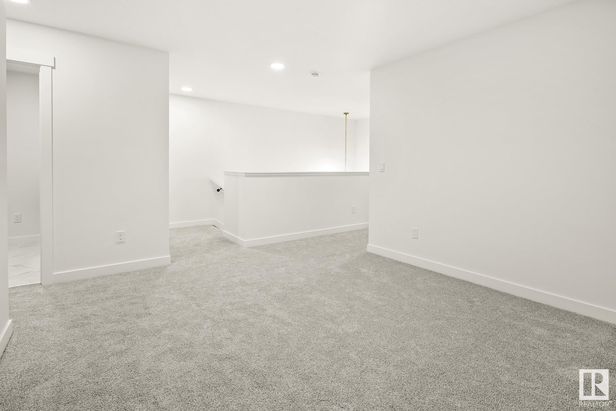      1323 14 AV NW , Edmonton,  ,T6T 2W1 ;  Listing Number: MLS E4418861