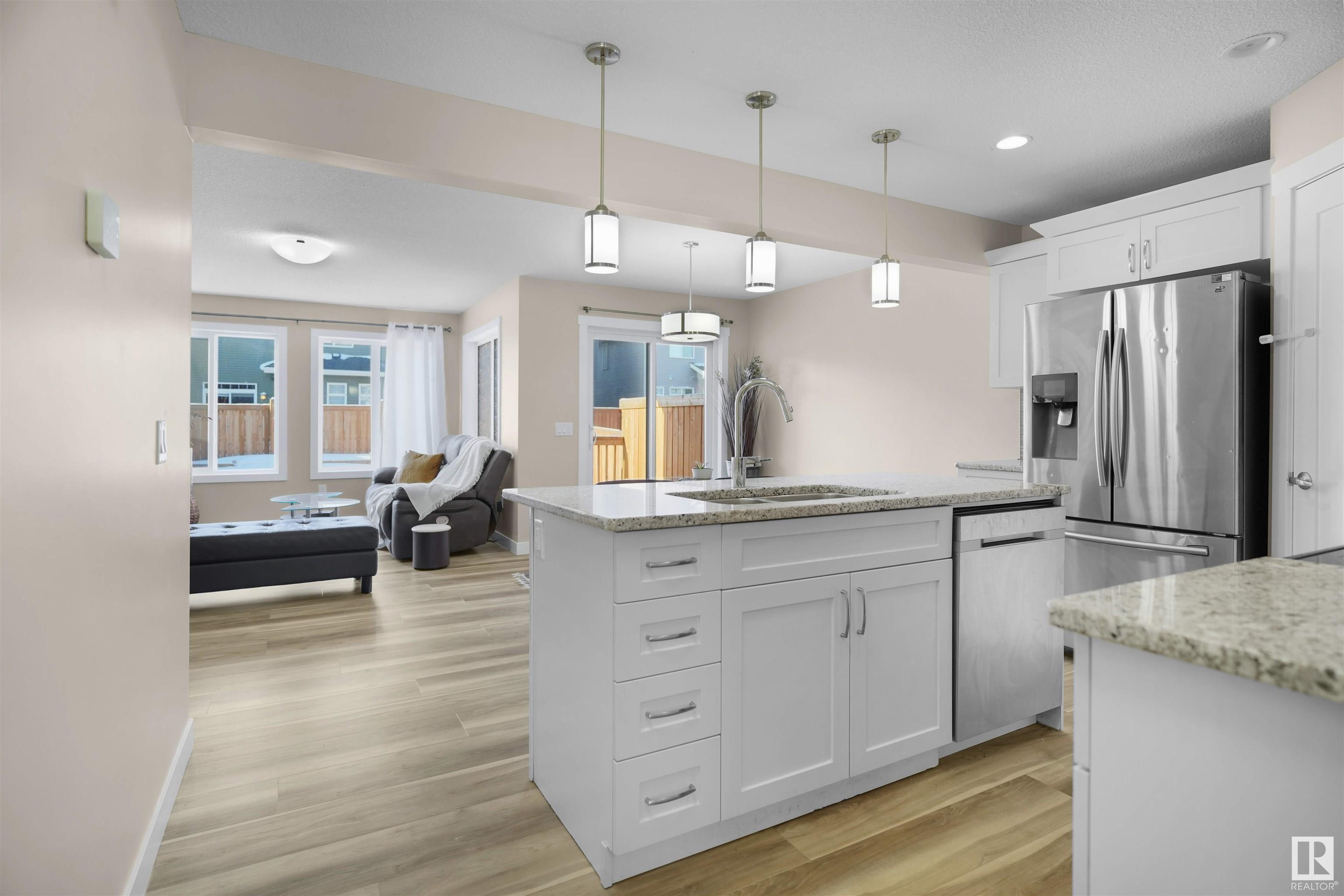      1720 167 Street SW SW , Edmonton,  ,T6W 3C5 ;  Listing Number: MLS E4418874