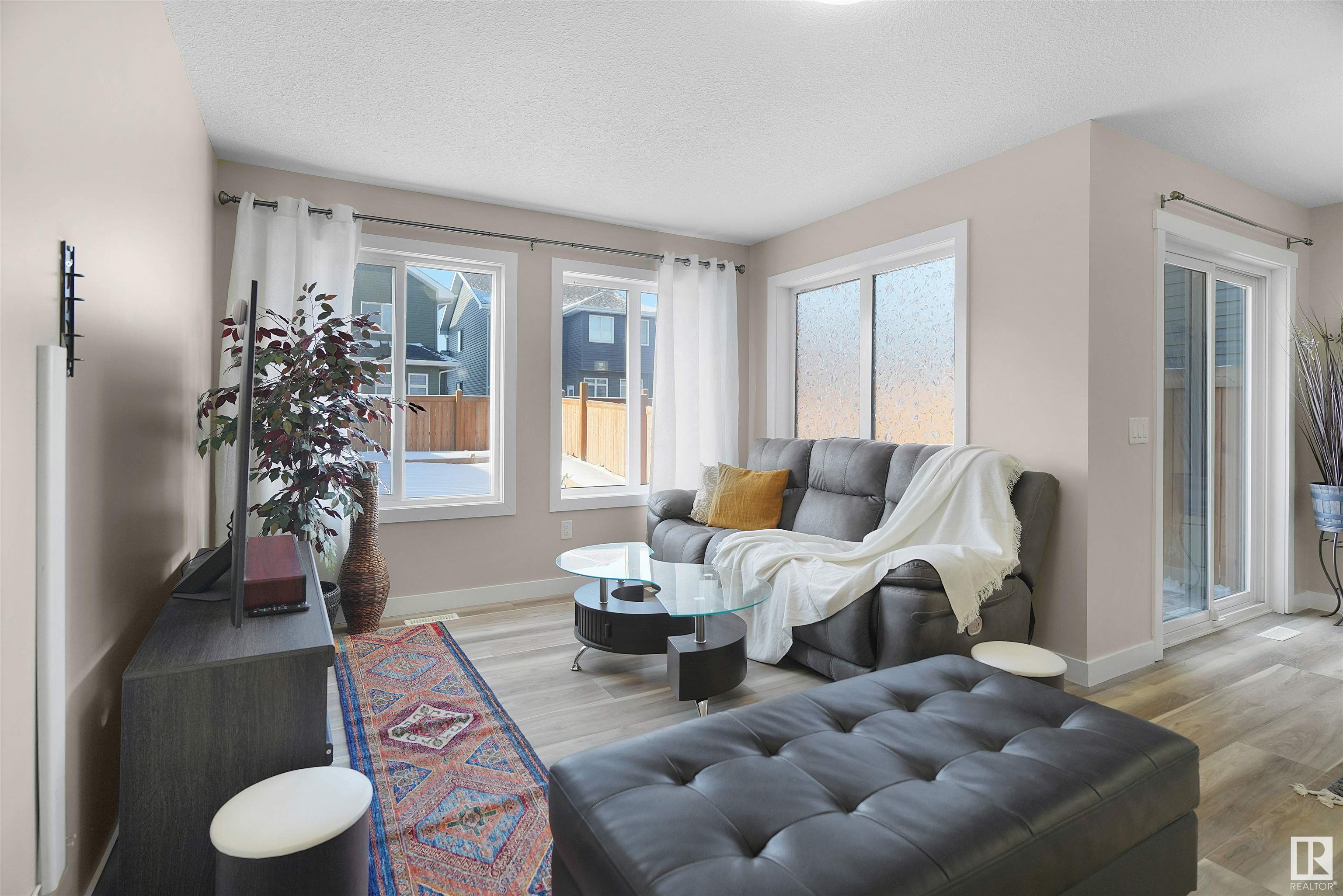      1720 167 Street SW SW , Edmonton,  ,T6W 3C5 ;  Listing Number: MLS E4418874
