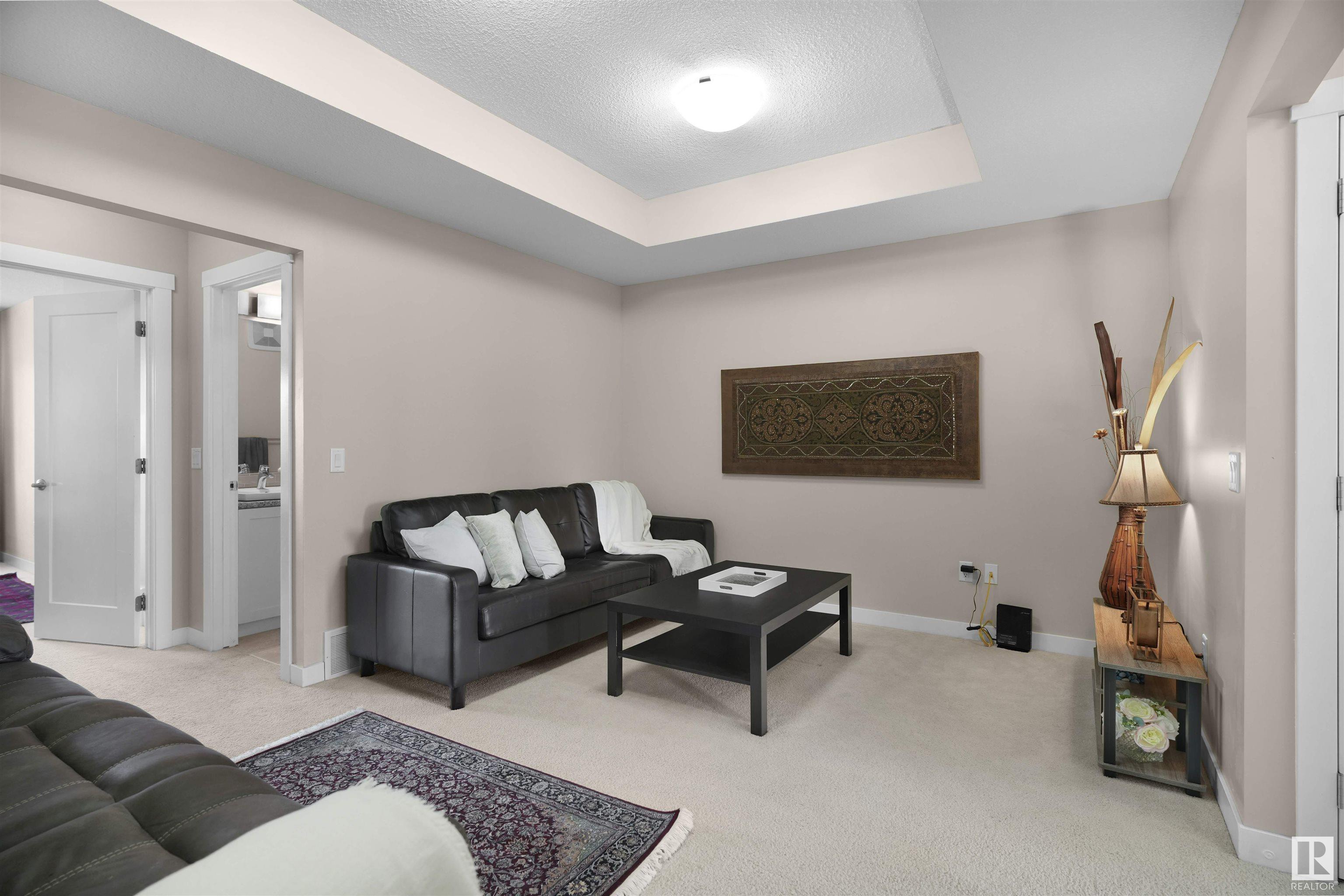      1720 167 Street SW SW , Edmonton,  ,T6W 3C5 ;  Listing Number: MLS E4418874