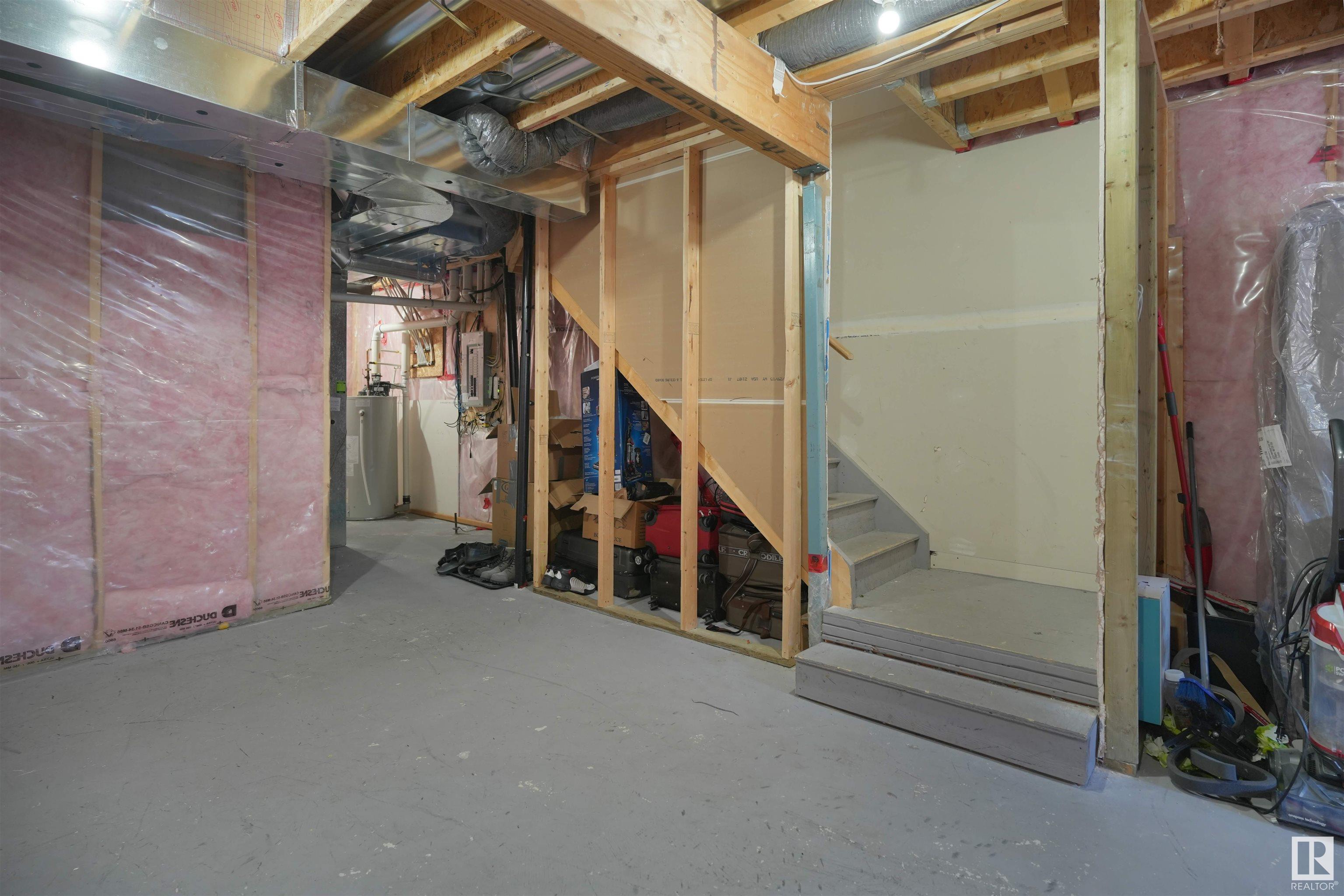      1720 167 Street SW SW , Edmonton,  ,T6W 3C5 ;  Listing Number: MLS E4418874