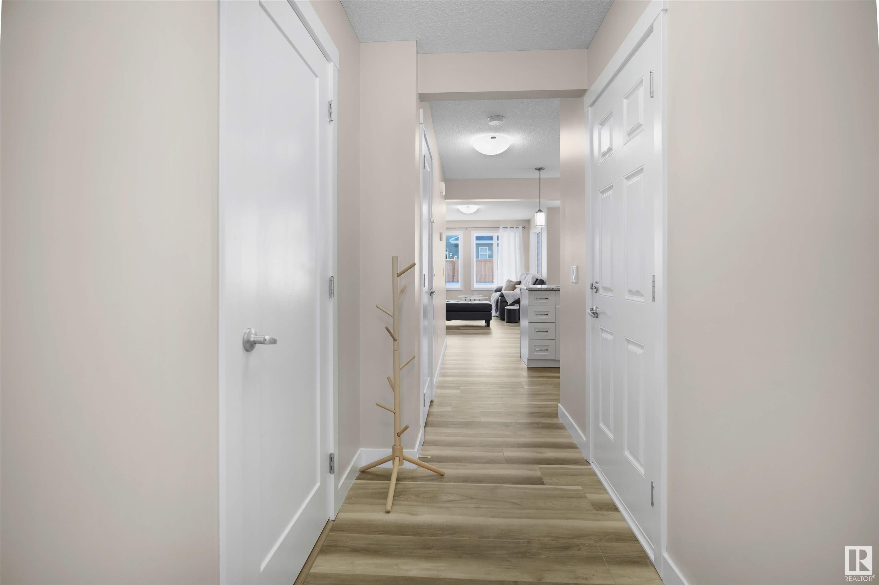      1720 167 Street SW SW , Edmonton,  ,T6W 3C5 ;  Listing Number: MLS E4418874