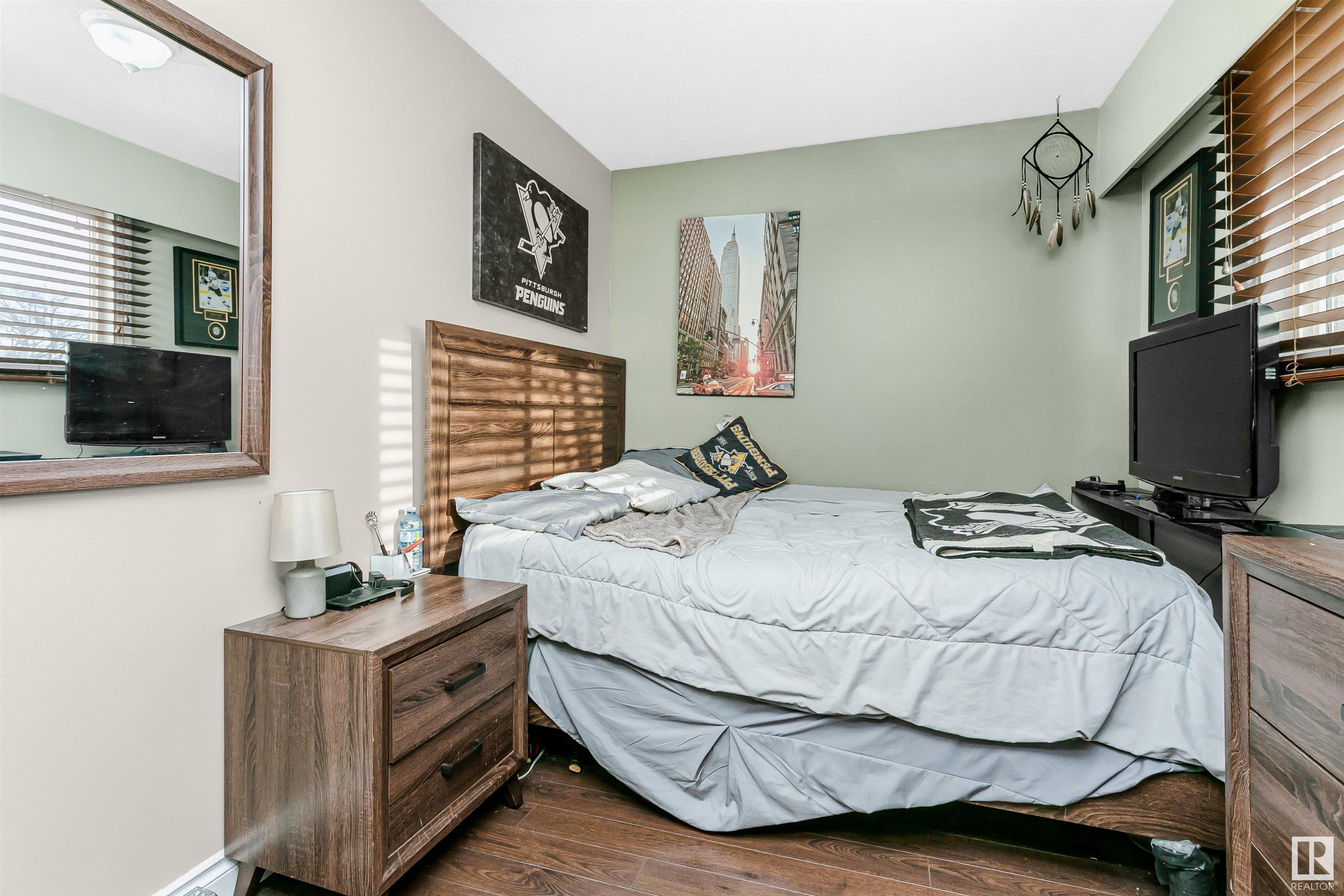      7027 138 AV NW , Edmonton,  ,T5C 2L9 ;  Listing Number: MLS E4418878