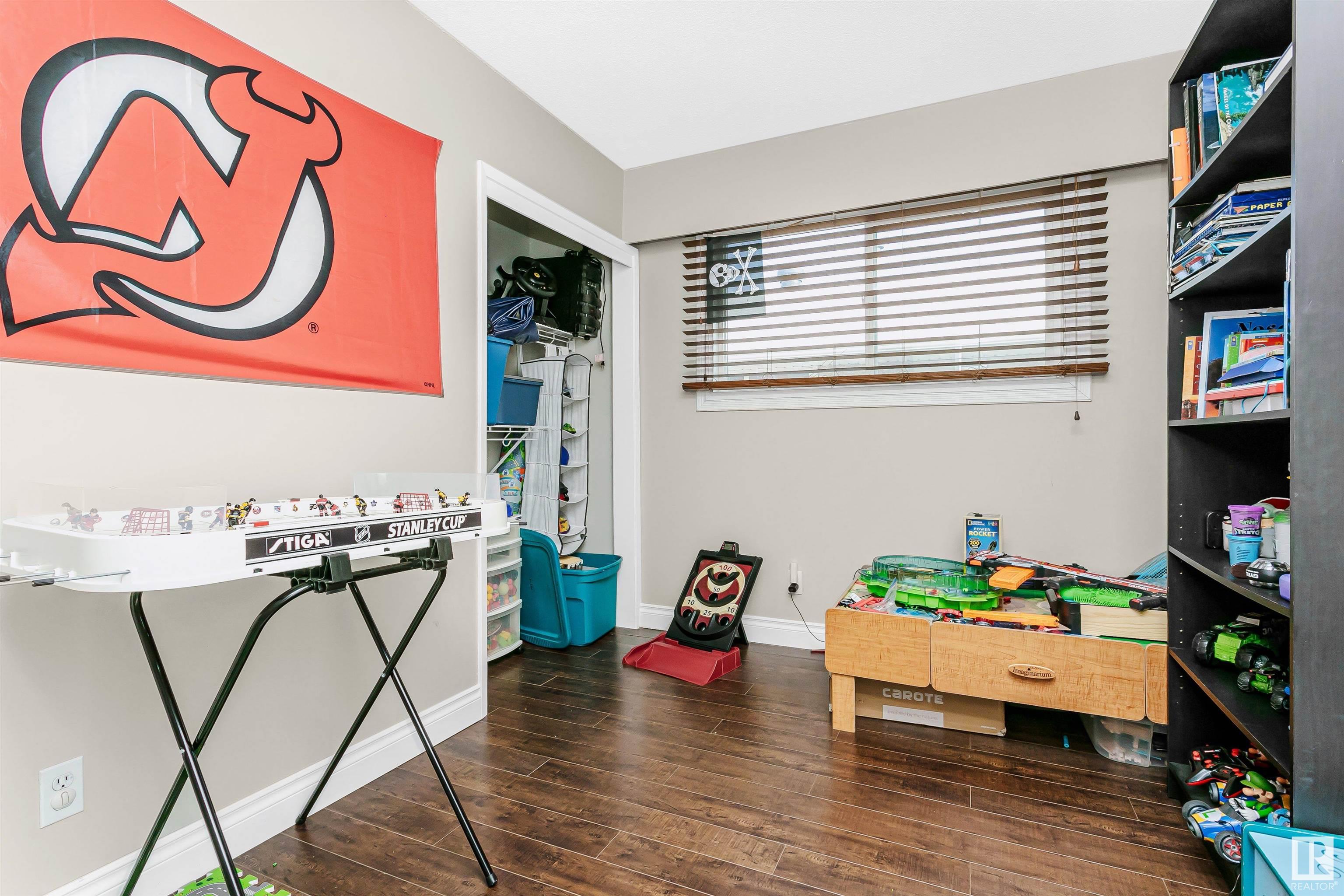      7027 138 AV NW , Edmonton,  ,T5C 2L9 ;  Listing Number: MLS E4418878