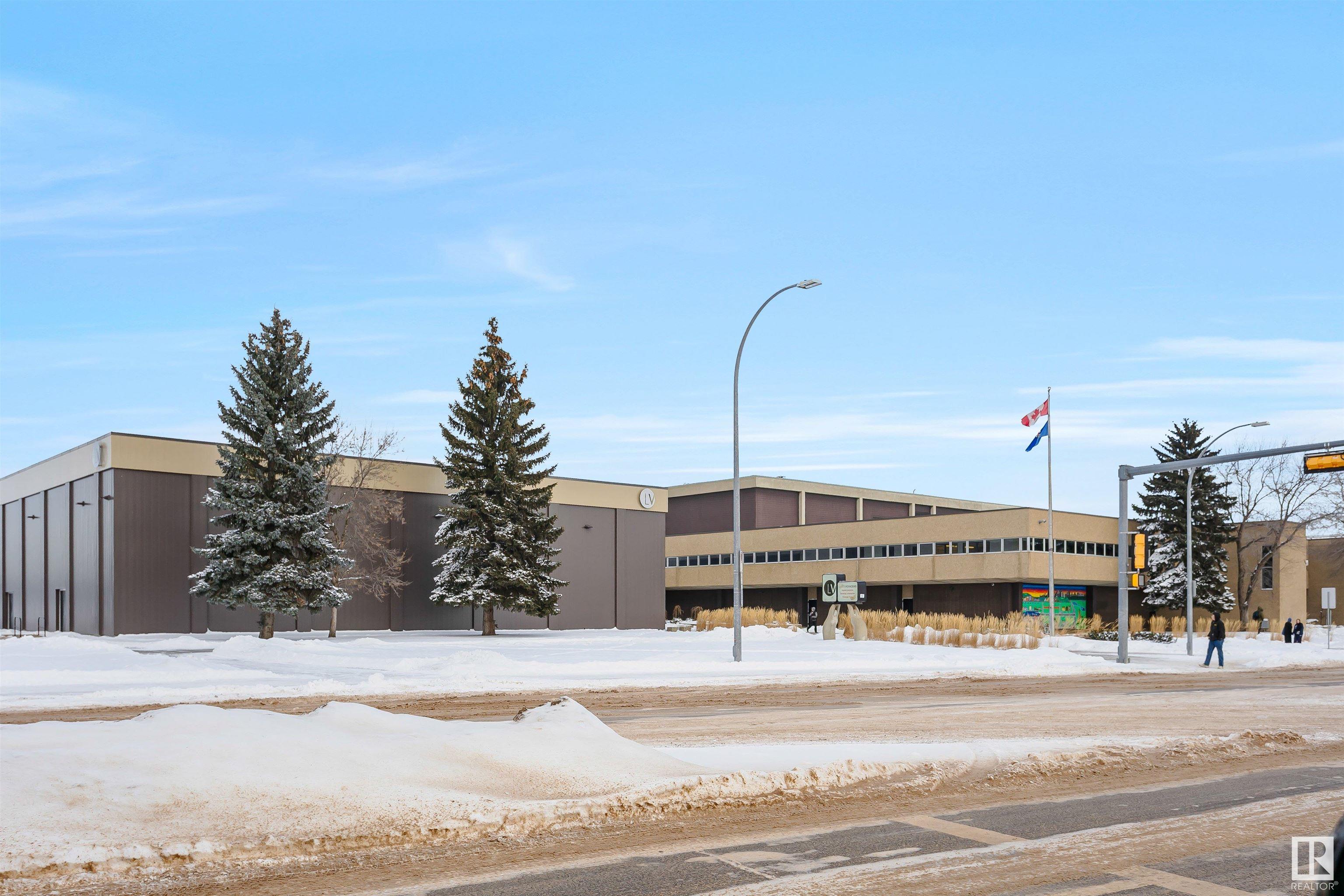      7027 138 AV NW , Edmonton,  ,T5C 2L9 ;  Listing Number: MLS E4418878