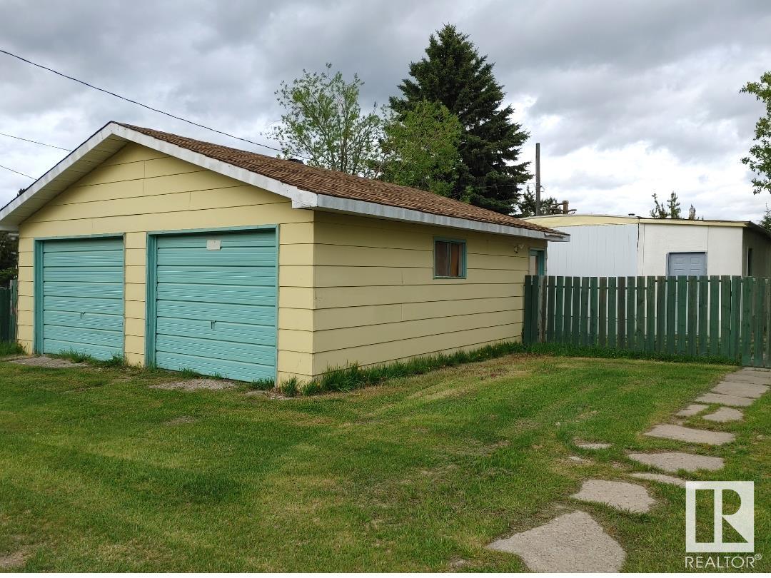      5208 47 ST , Warburg,  ,T0C 2T0 ;  Listing Number: MLS E4418879