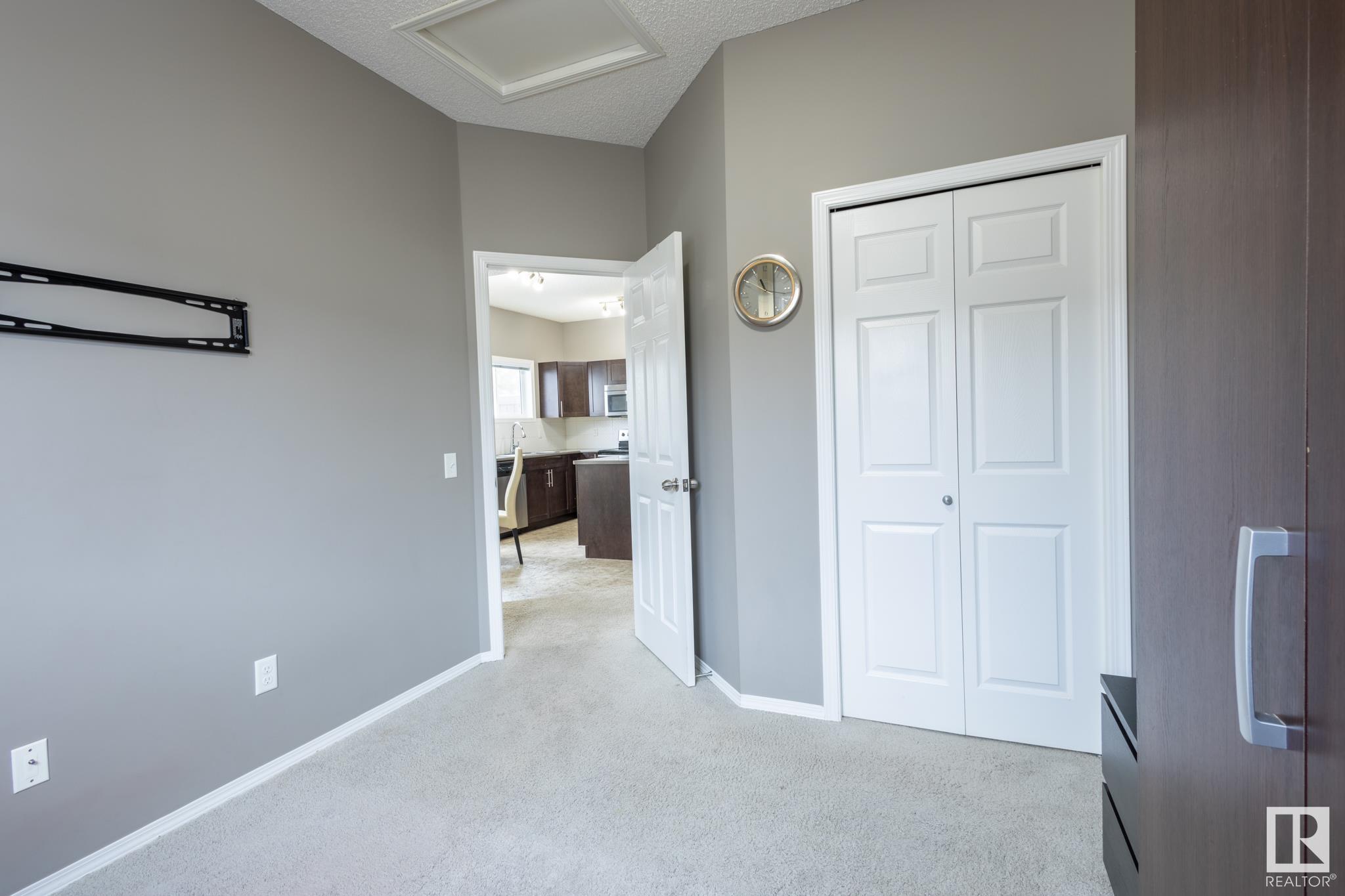      #17 6520 2 AV SW SW , Edmonton,  ,T6X 1X4 ;  Listing Number: MLS E4418885