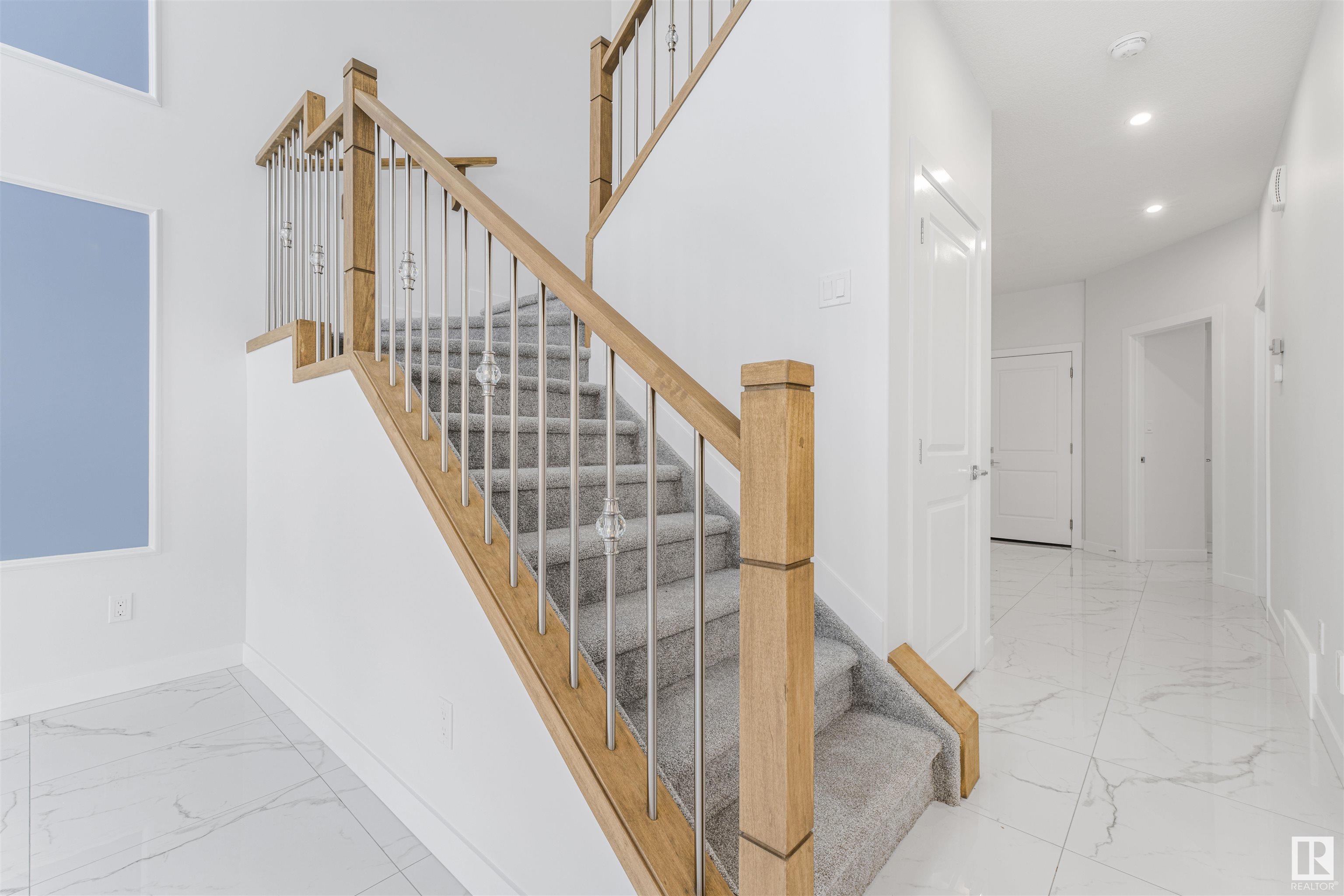     1424 11 AV NW , Edmonton,  ,T6T 2W4 ;  Listing Number: MLS E4418888