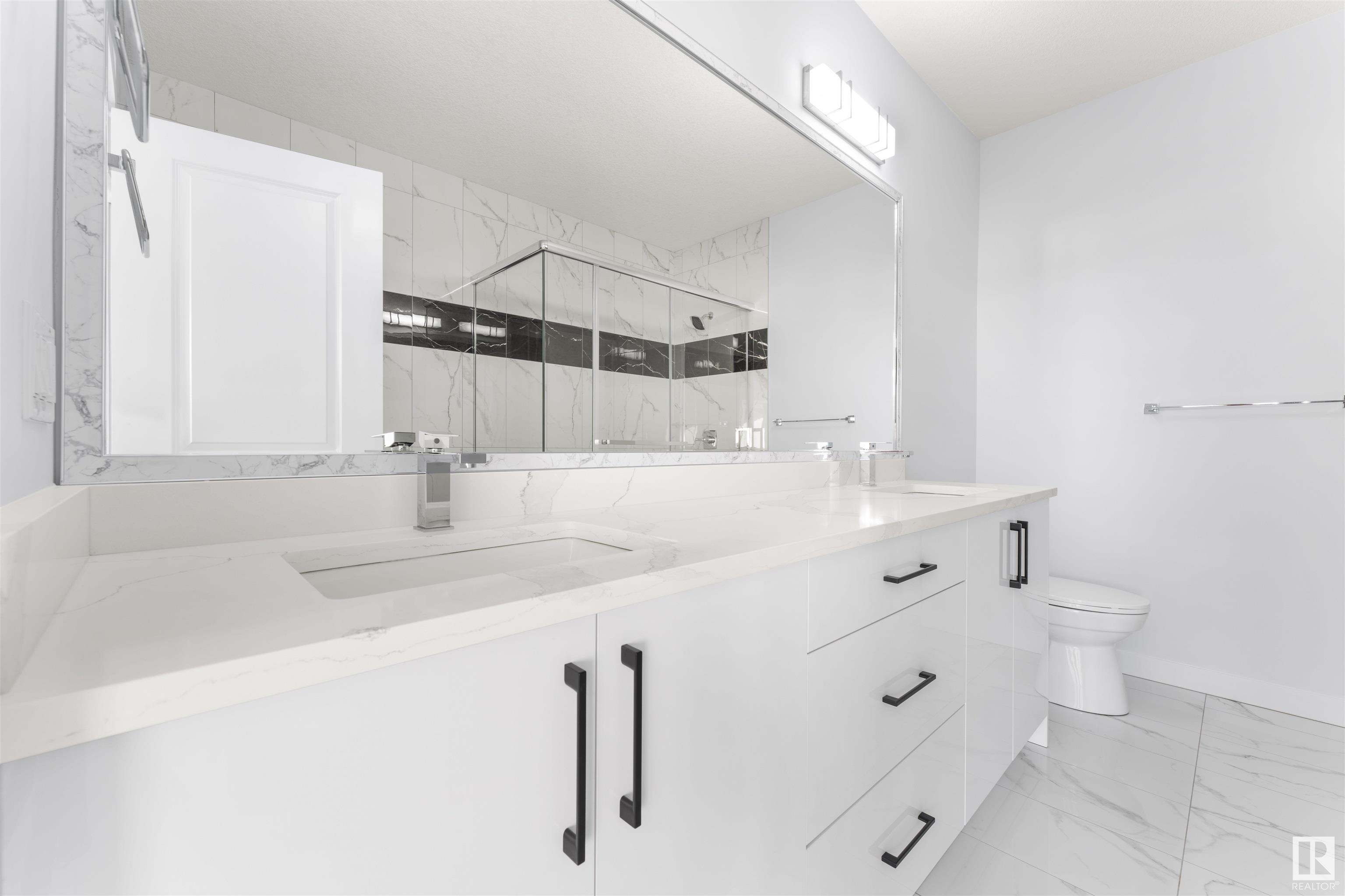      1424 11 AV NW , Edmonton,  ,T6T 2W4 ;  Listing Number: MLS E4418888