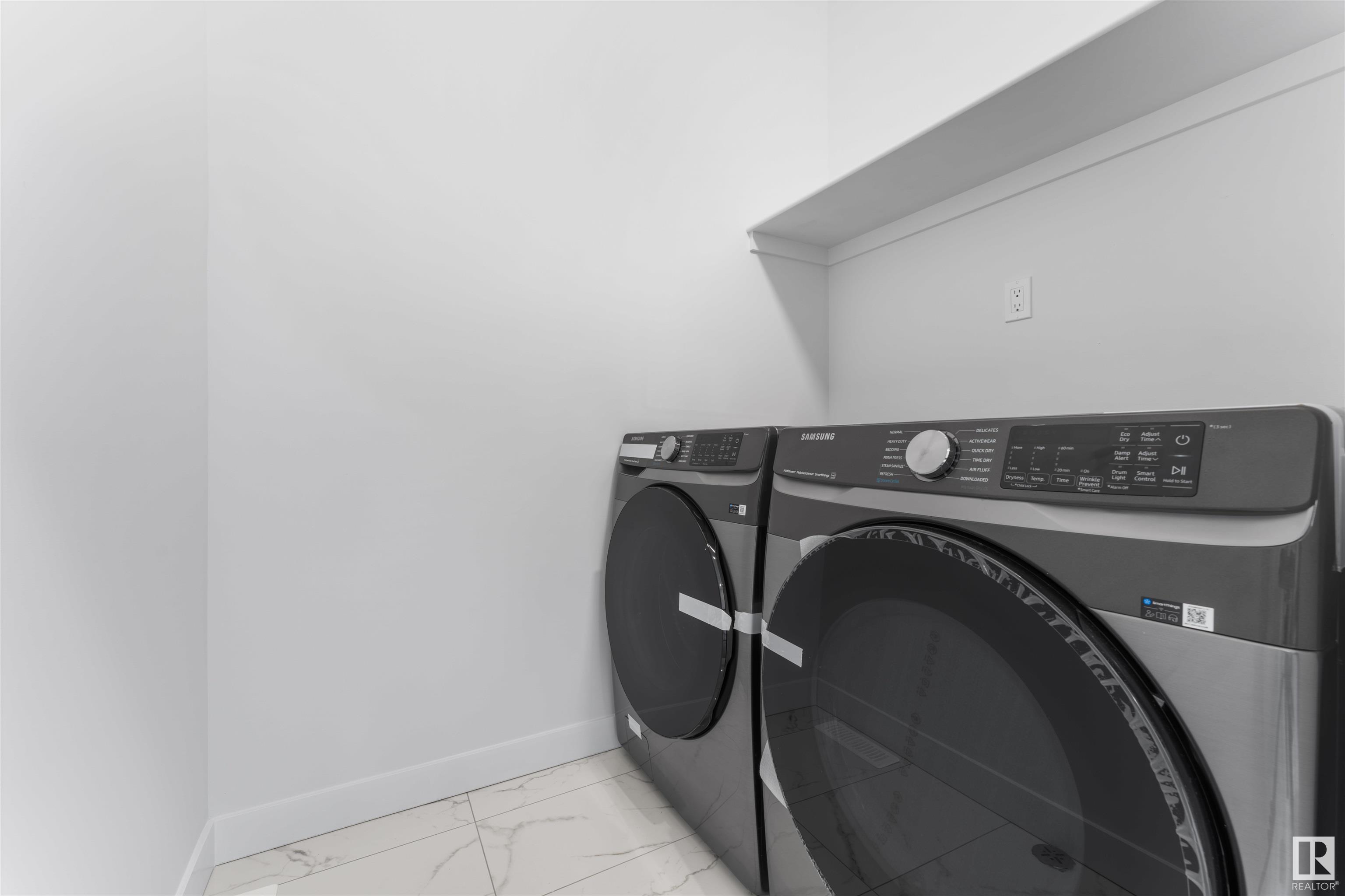      1424 11 AV NW , Edmonton,  ,T6T 2W4 ;  Listing Number: MLS E4418888