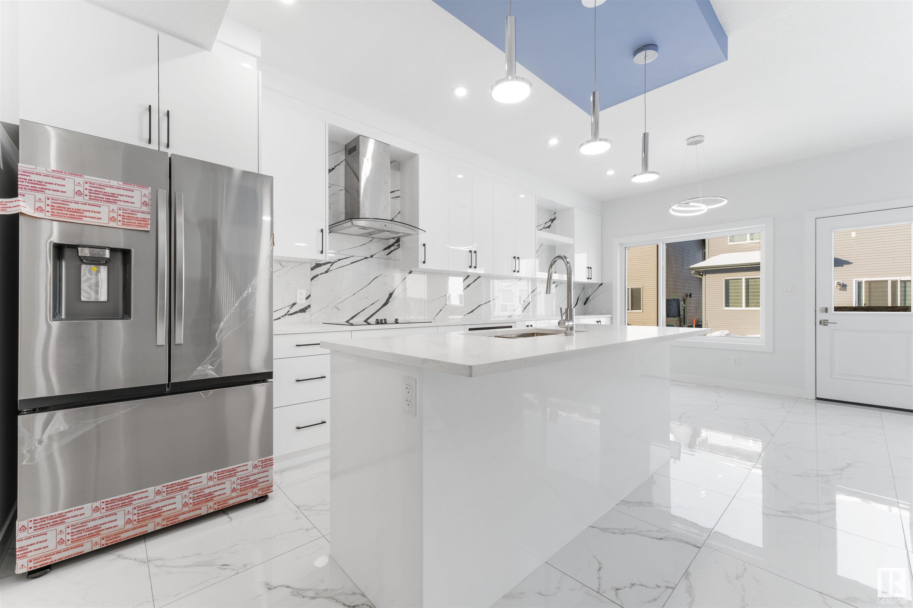      1424 11 AV NW , Edmonton,  ,T6T 2W4 ;  Listing Number: MLS E4418888