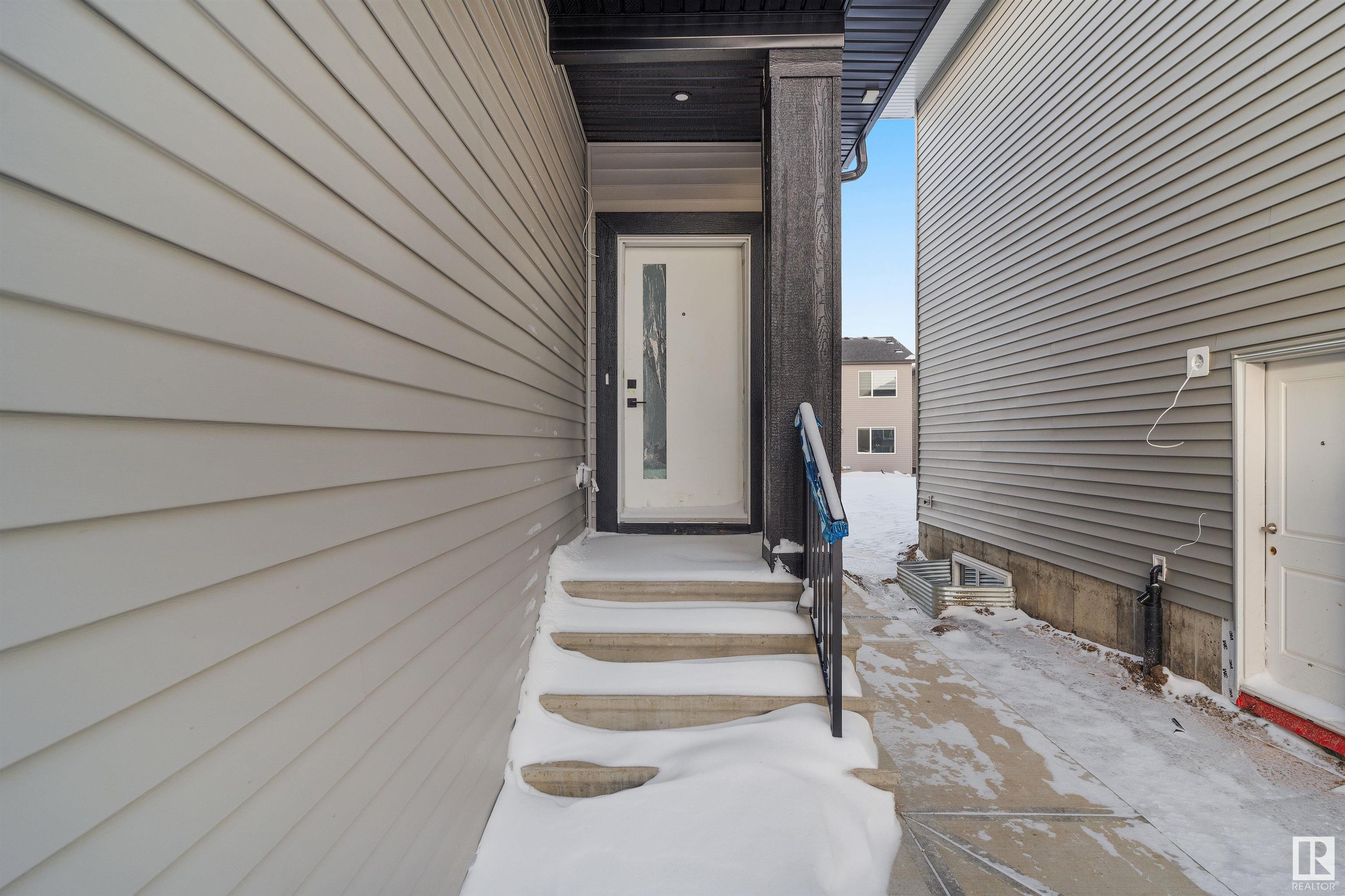      708 30 AV NW , Edmonton,  ,T6T 2V3 ;  Listing Number: MLS E4418891