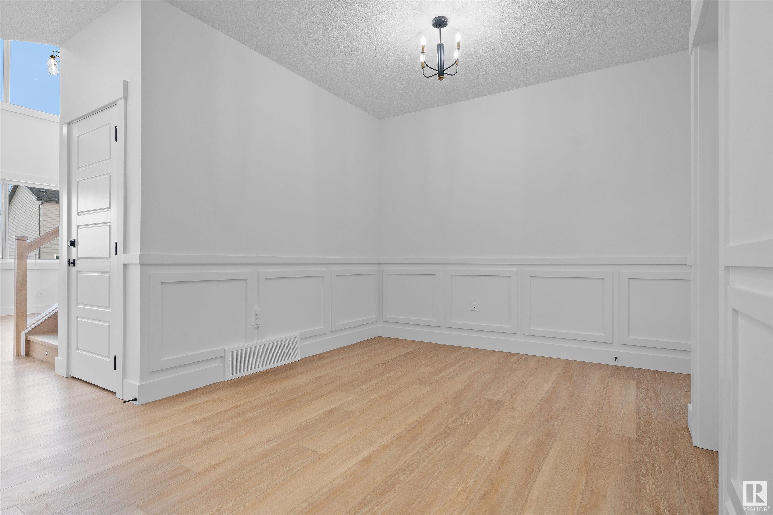     708 30 AV NW , Edmonton,  ,T6T 2V3 ;  Listing Number: MLS E4418891