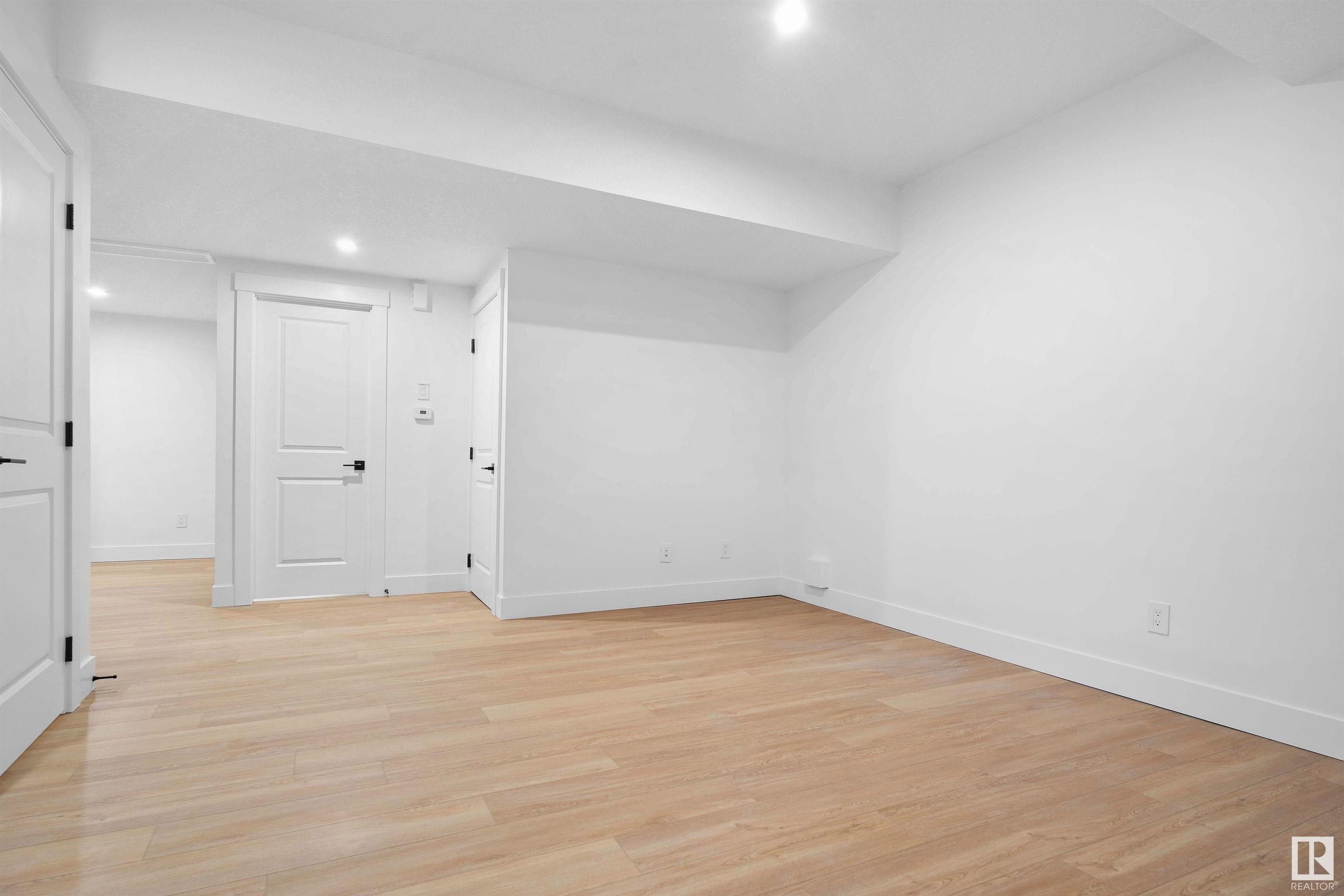      708 30 AV NW , Edmonton,  ,T6T 2V3 ;  Listing Number: MLS E4418891