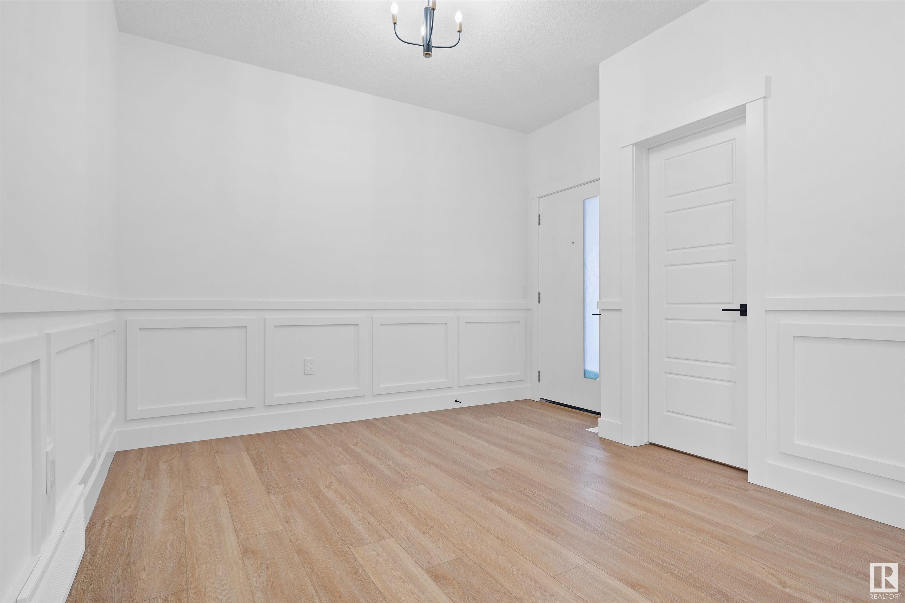     708 30 AV NW , Edmonton,  ,T6T 2V3 ;  Listing Number: MLS E4418891