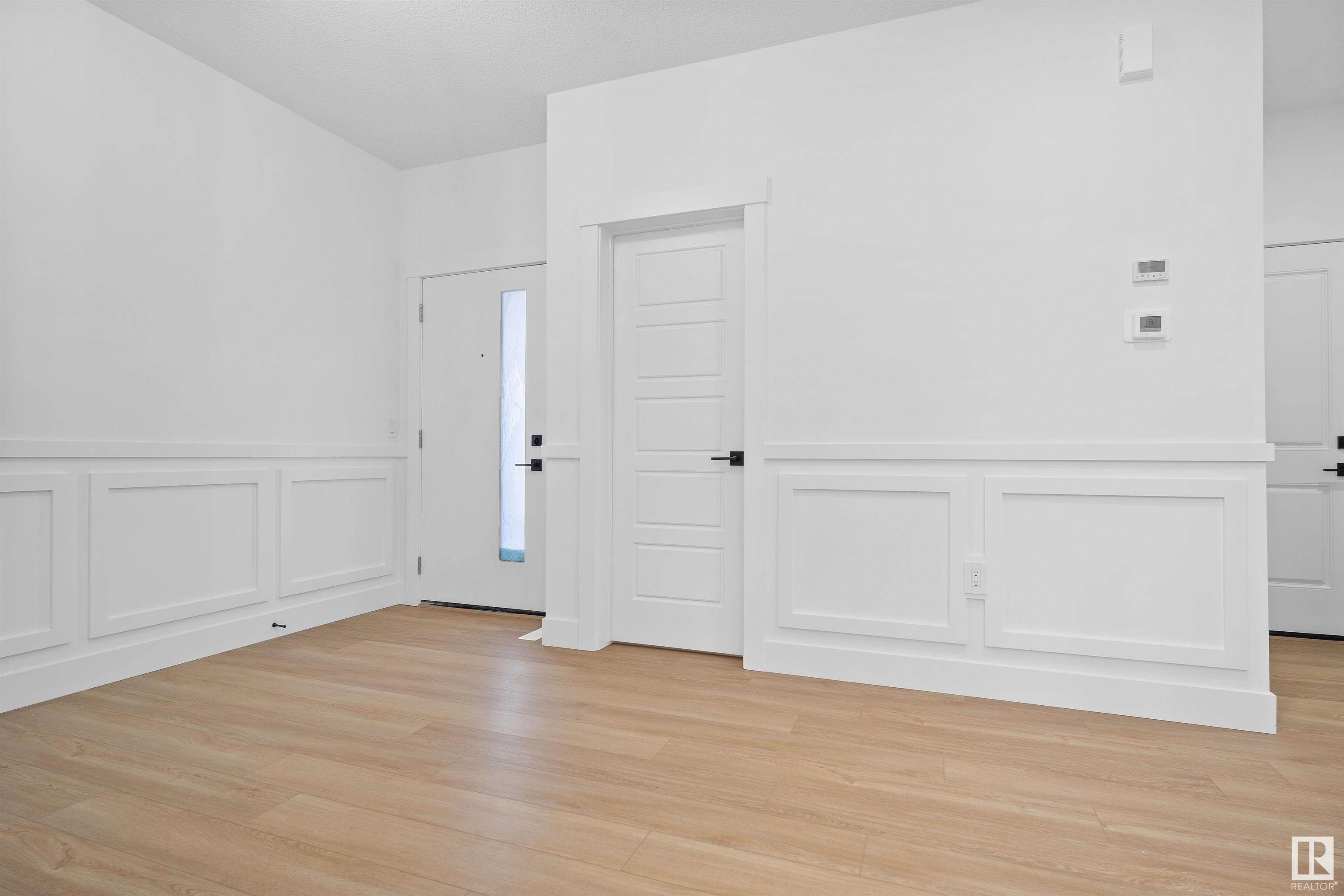      708 30 AV NW , Edmonton,  ,T6T 2V3 ;  Listing Number: MLS E4418891