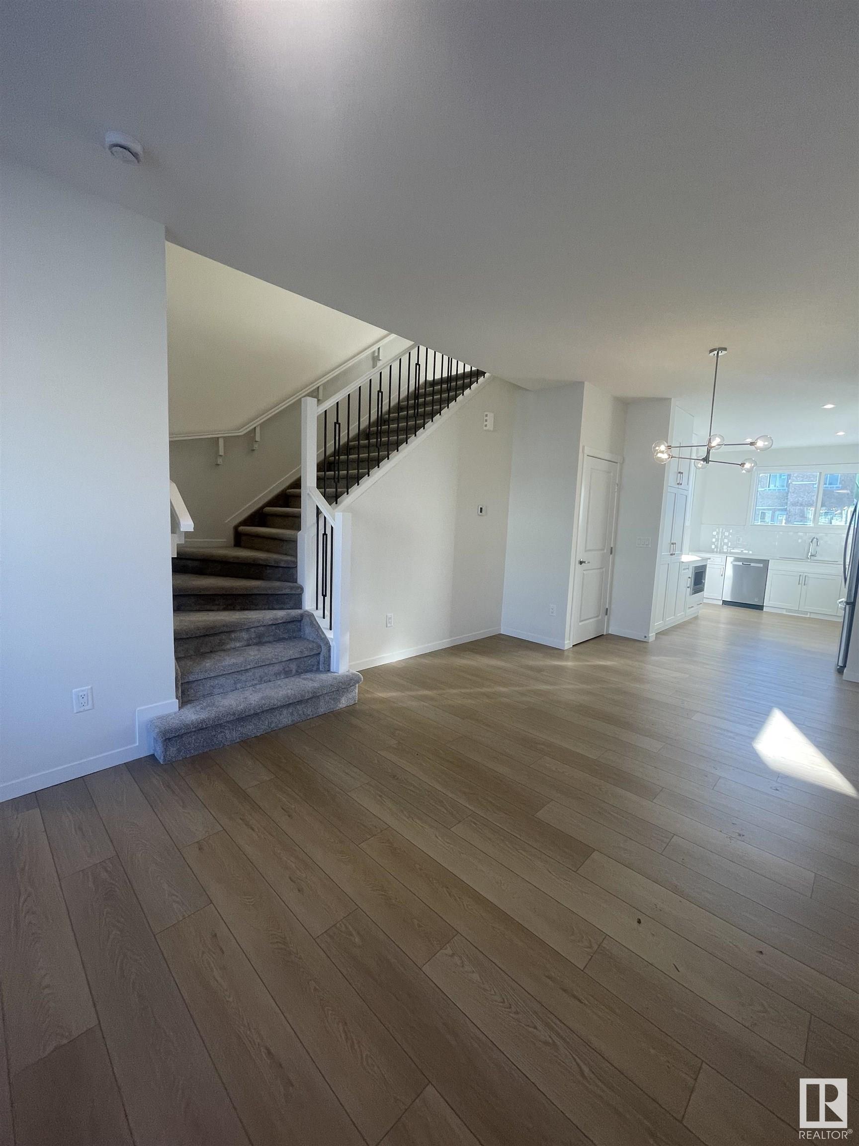      1121 ASTER BLVD NW NW , Edmonton,  ,T6T 2V2 ;  Listing Number: MLS E4418894