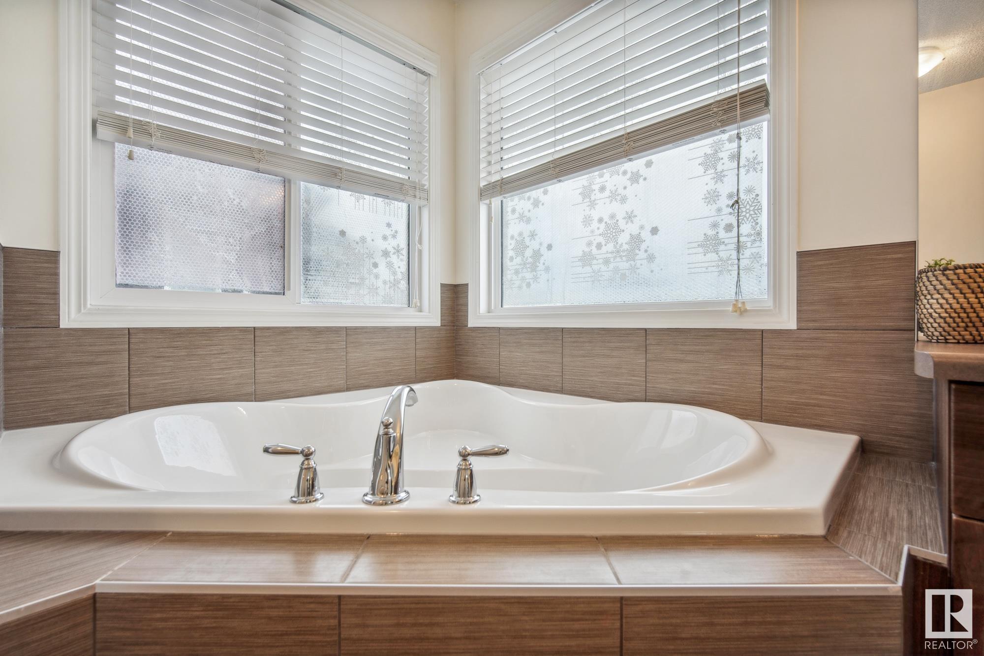     1511 165 ST SW , Edmonton,  ,T6W 2Z7 ;  Listing Number: MLS E4418904