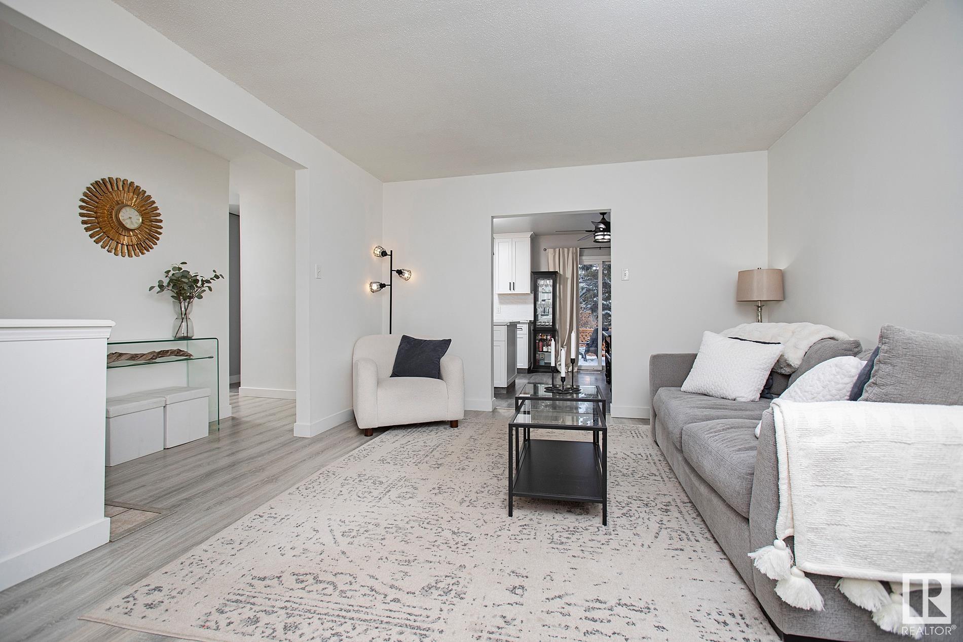      68 PINE ST , Sherwood Park,  ,T8A 1S7 ;  Listing Number: MLS E4418906