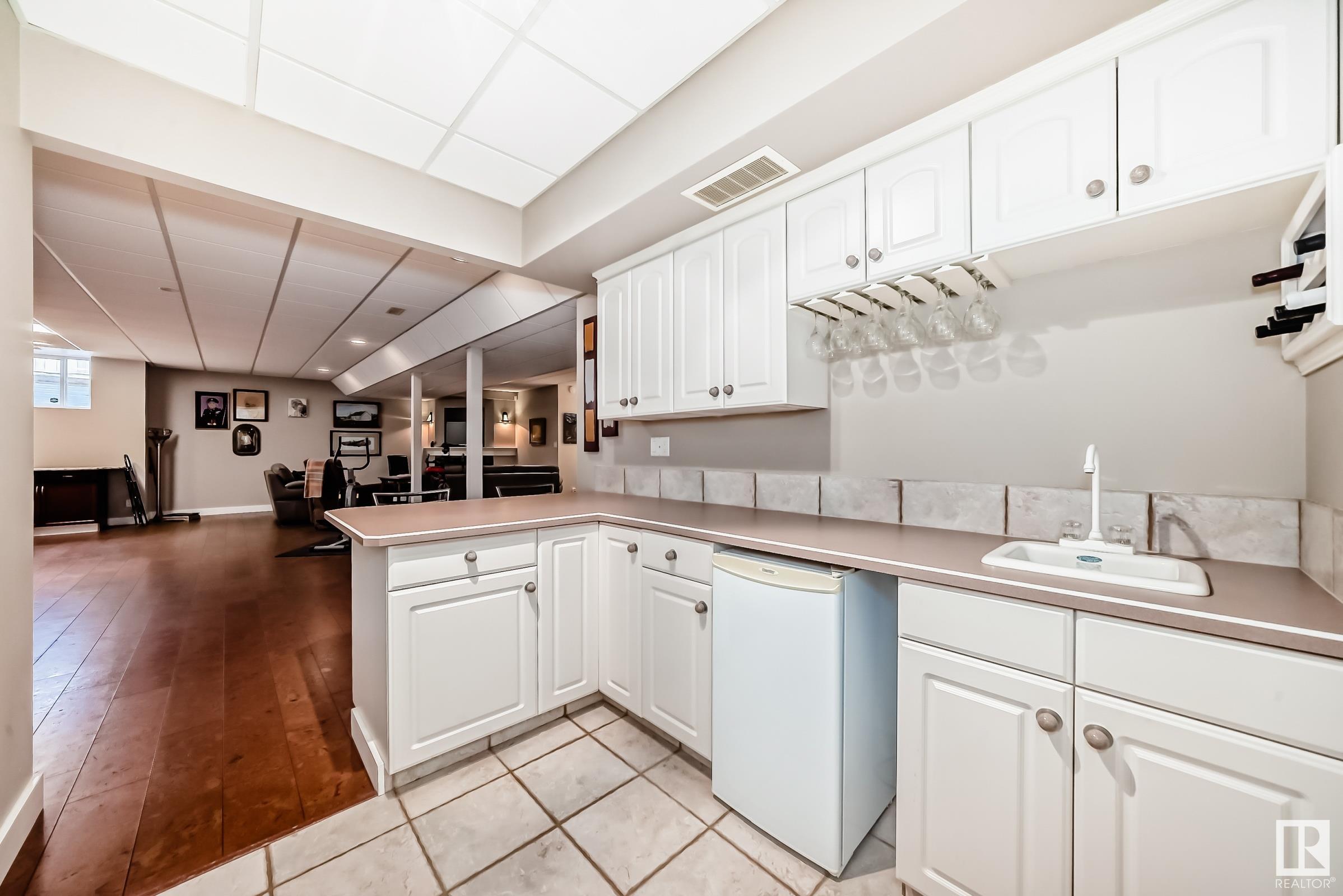      3 ESSEX CL , St. Albert,  ,T8N 5T1 ;  Listing Number: MLS E4418908