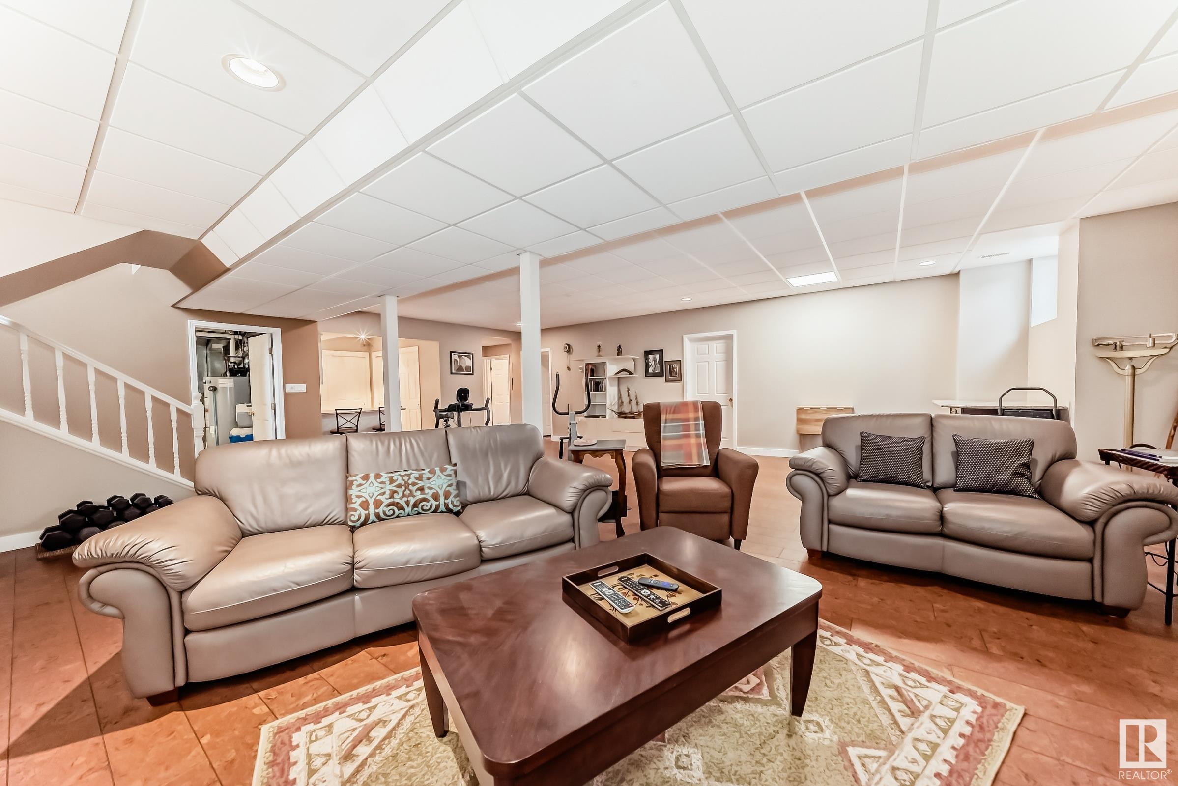      3 ESSEX CL , St. Albert,  ,T8N 5T1 ;  Listing Number: MLS E4418908