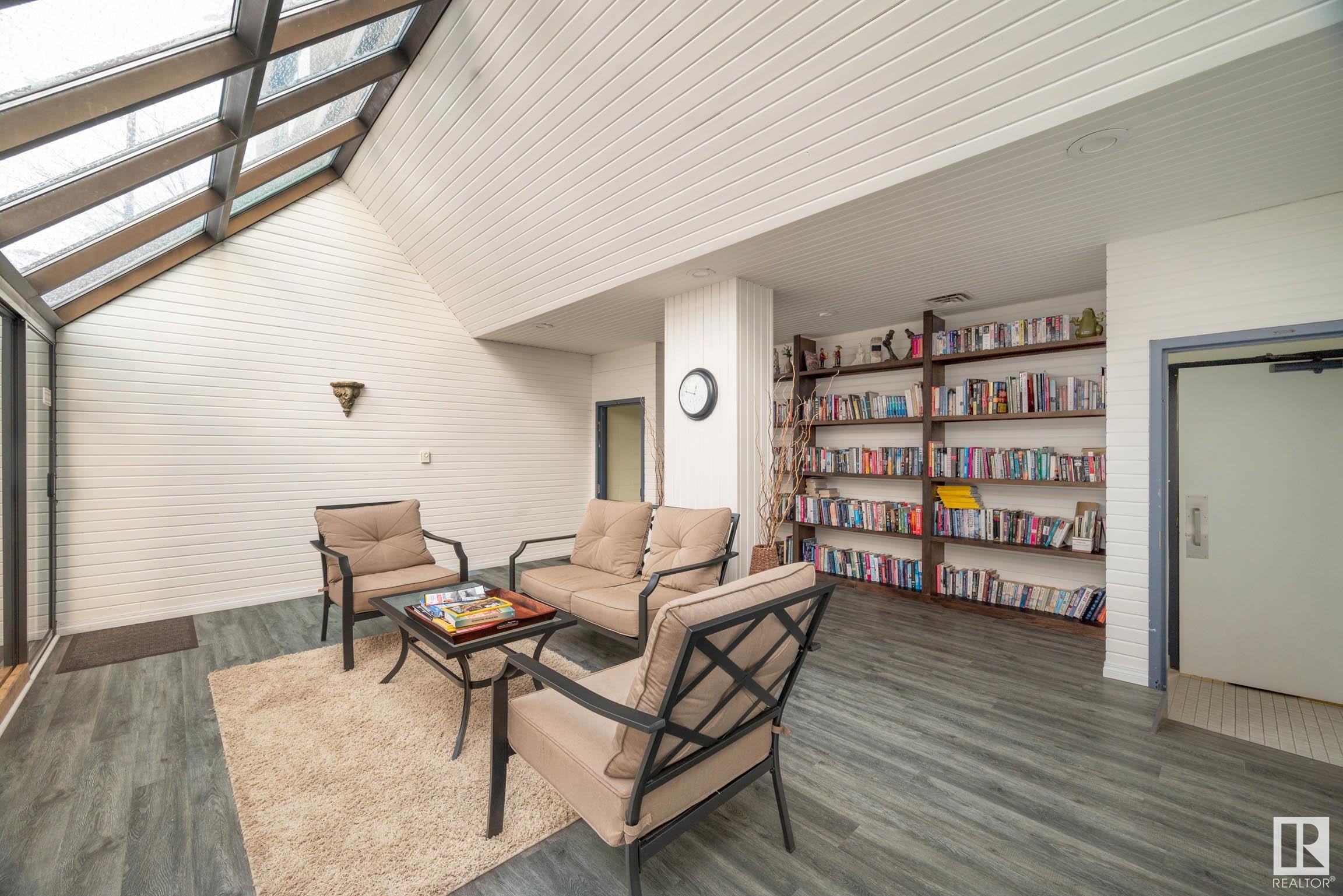      #705 8340 JASPER AV NW , Edmonton,  ,T5H 4C6 ;  Listing Number: MLS E4418912