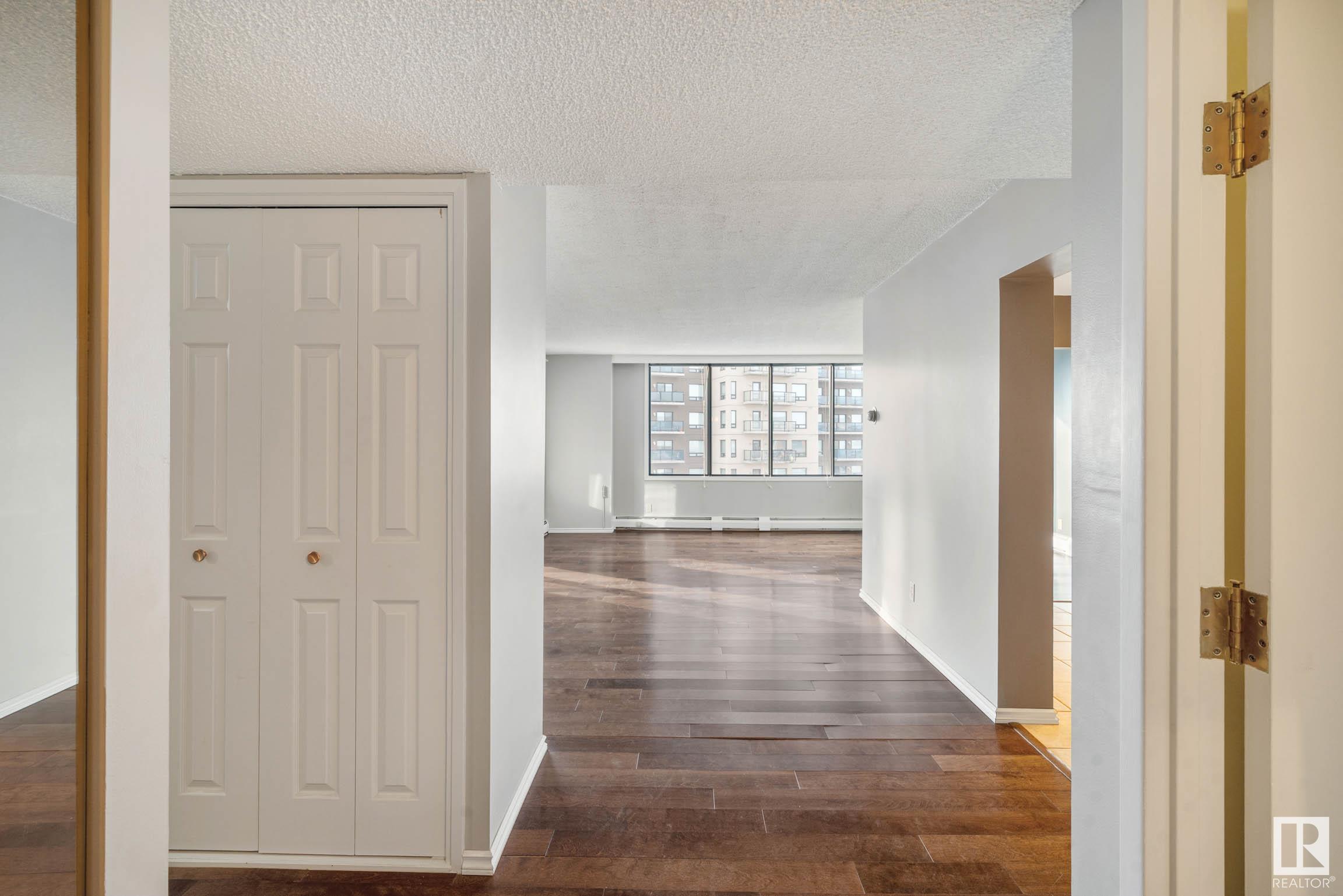      #705 8340 JASPER AV NW , Edmonton,  ,T5H 4C6 ;  Listing Number: MLS E4418912