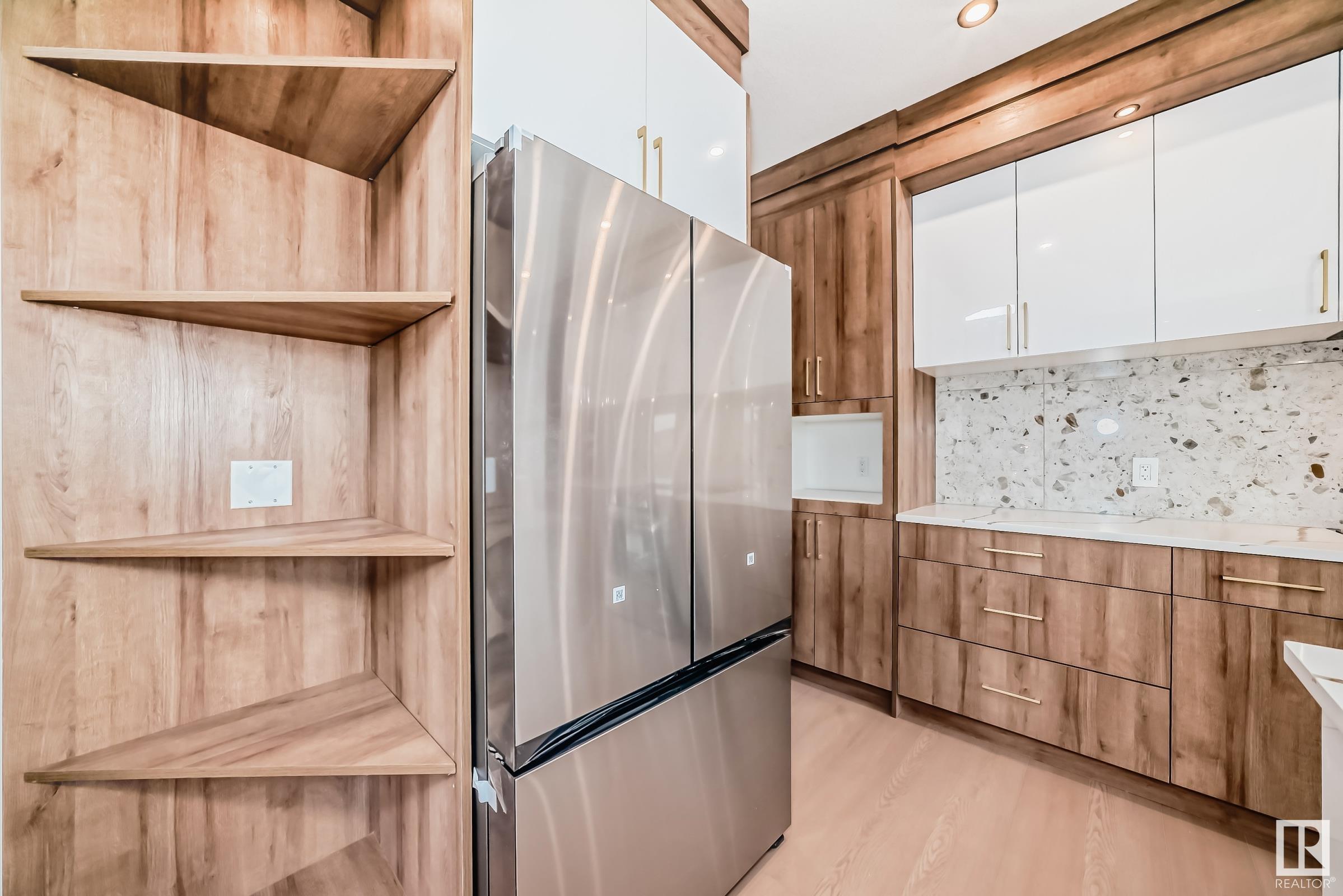      28 ASHBURY CR , Spruce Grove,  ,T7X 3C6 ;  Listing Number: MLS E4418916