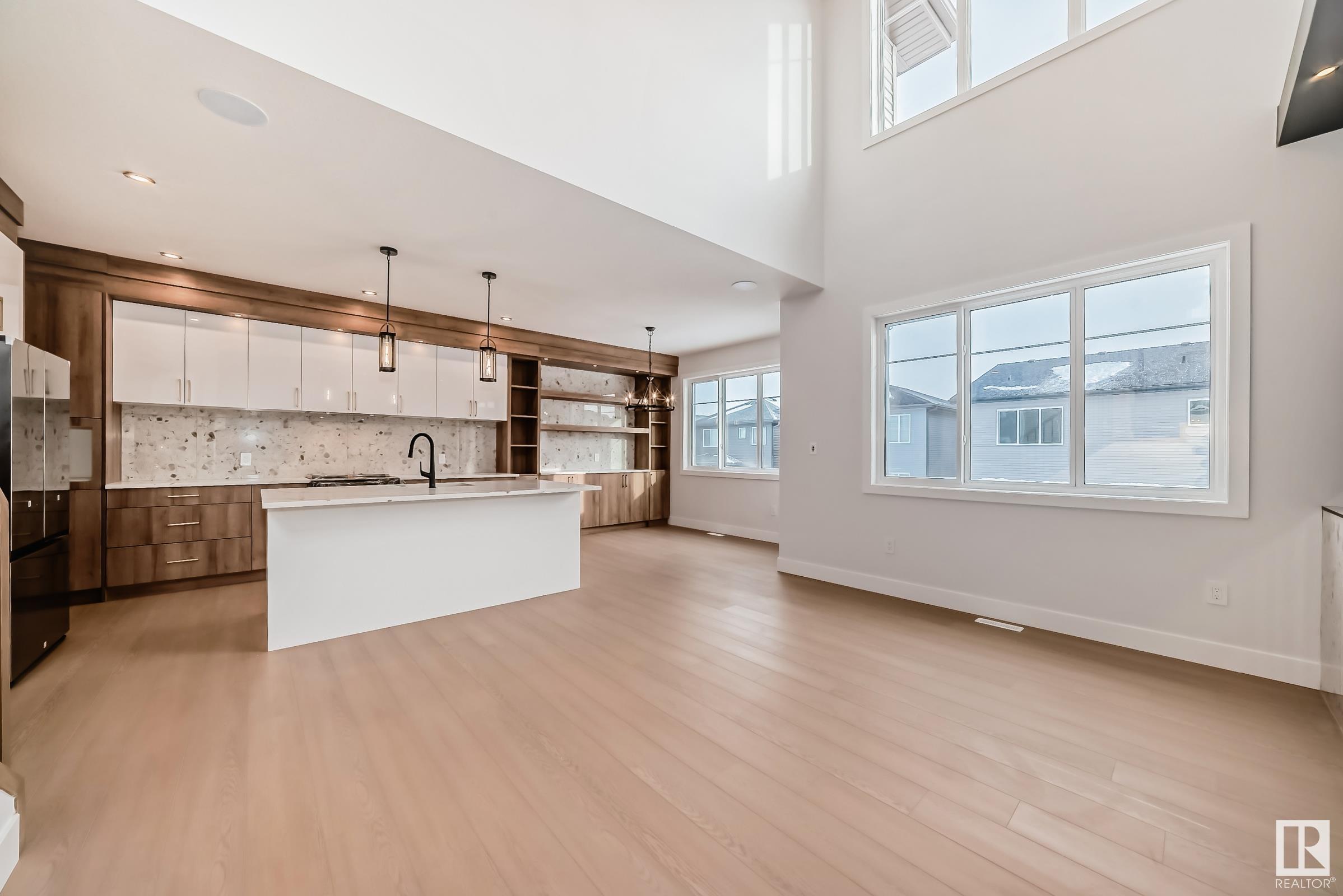      28 ASHBURY CR , Spruce Grove,  ,T7X 3C6 ;  Listing Number: MLS E4418916