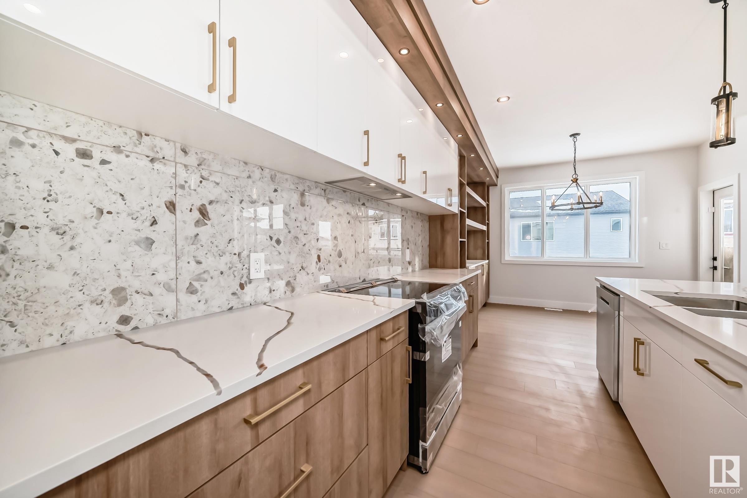      28 ASHBURY CR , Spruce Grove,  ,T7X 3C6 ;  Listing Number: MLS E4418916