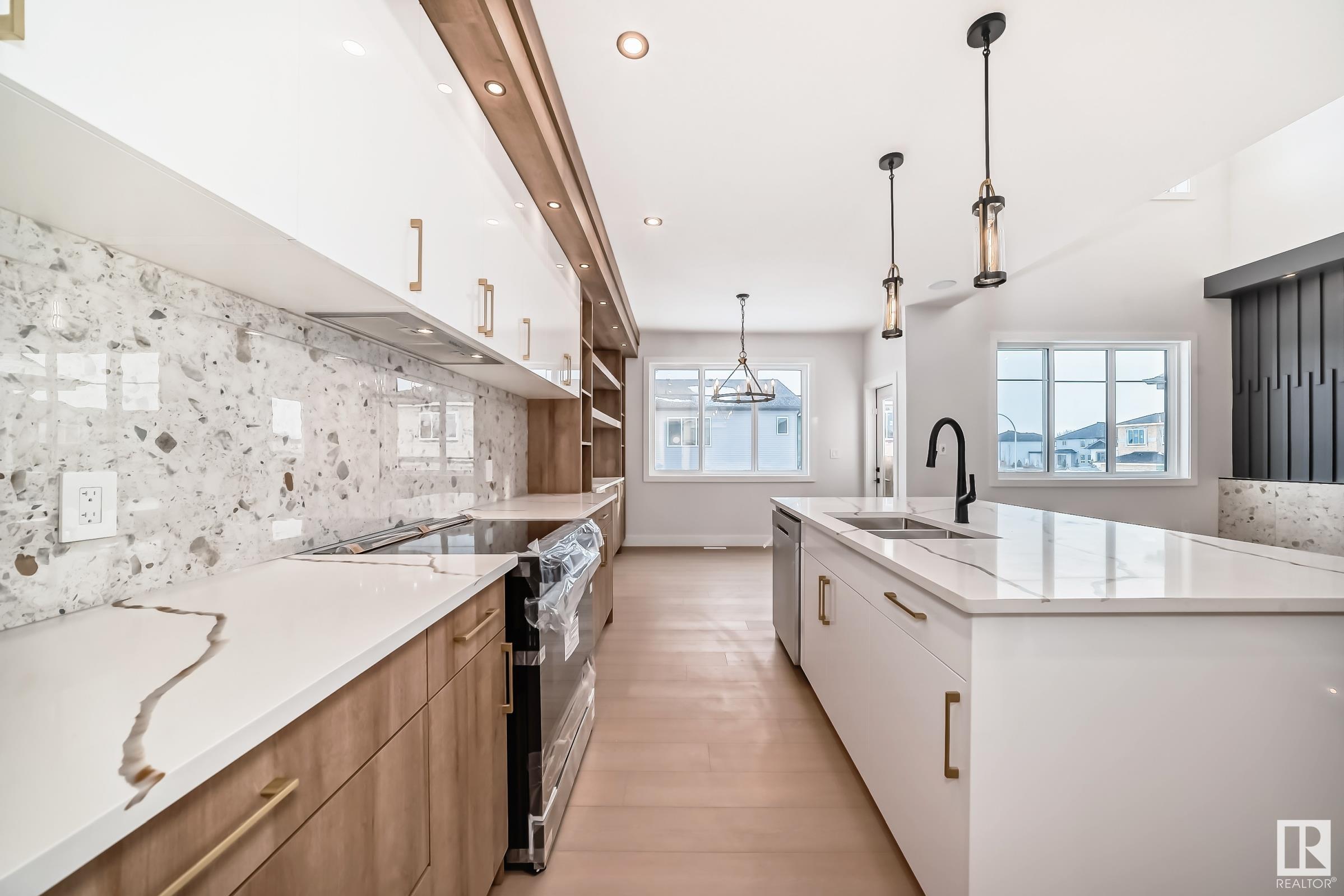      28 ASHBURY CR , Spruce Grove,  ,T7X 3C6 ;  Listing Number: MLS E4418916