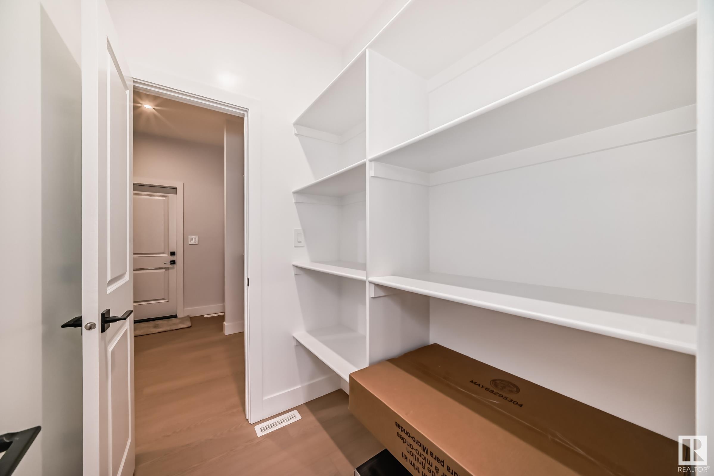      28 ASHBURY CR , Spruce Grove,  ,T7X 3C6 ;  Listing Number: MLS E4418916