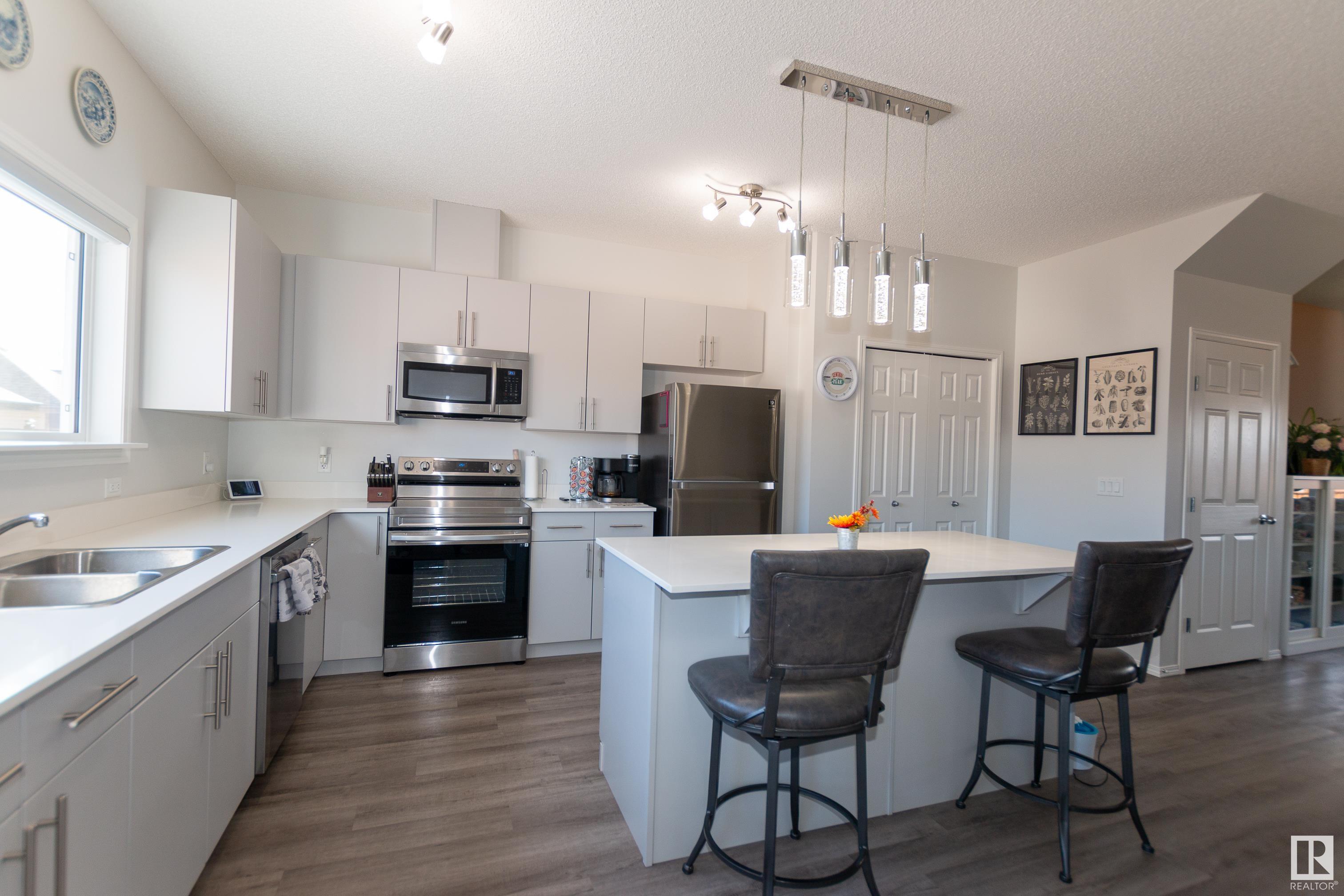      113 SENTRY WY , Sherwood Park,  ,T8H 1B1 ;  Listing Number: MLS E4418919
