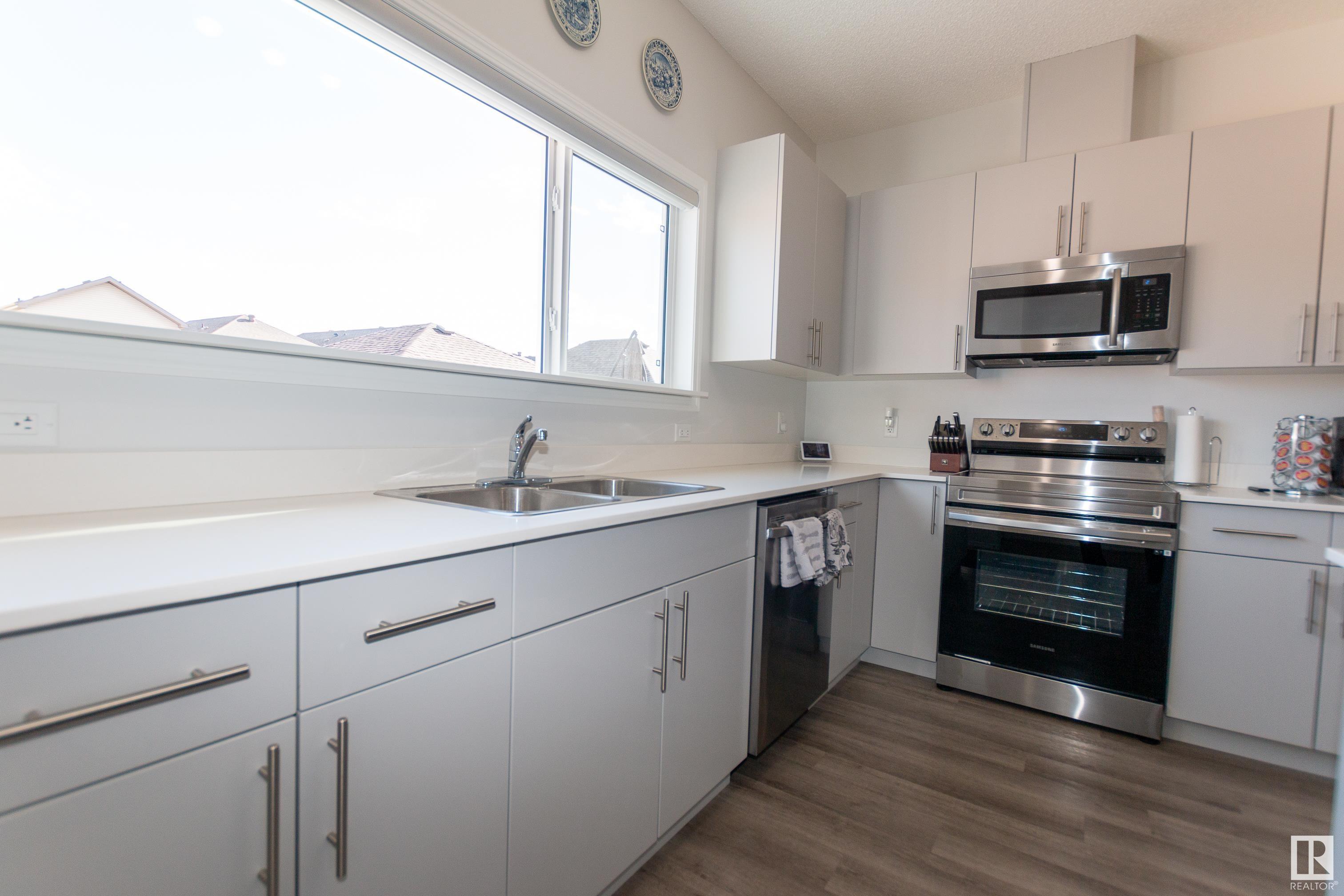      113 SENTRY WY , Sherwood Park,  ,T8H 1B1 ;  Listing Number: MLS E4418919