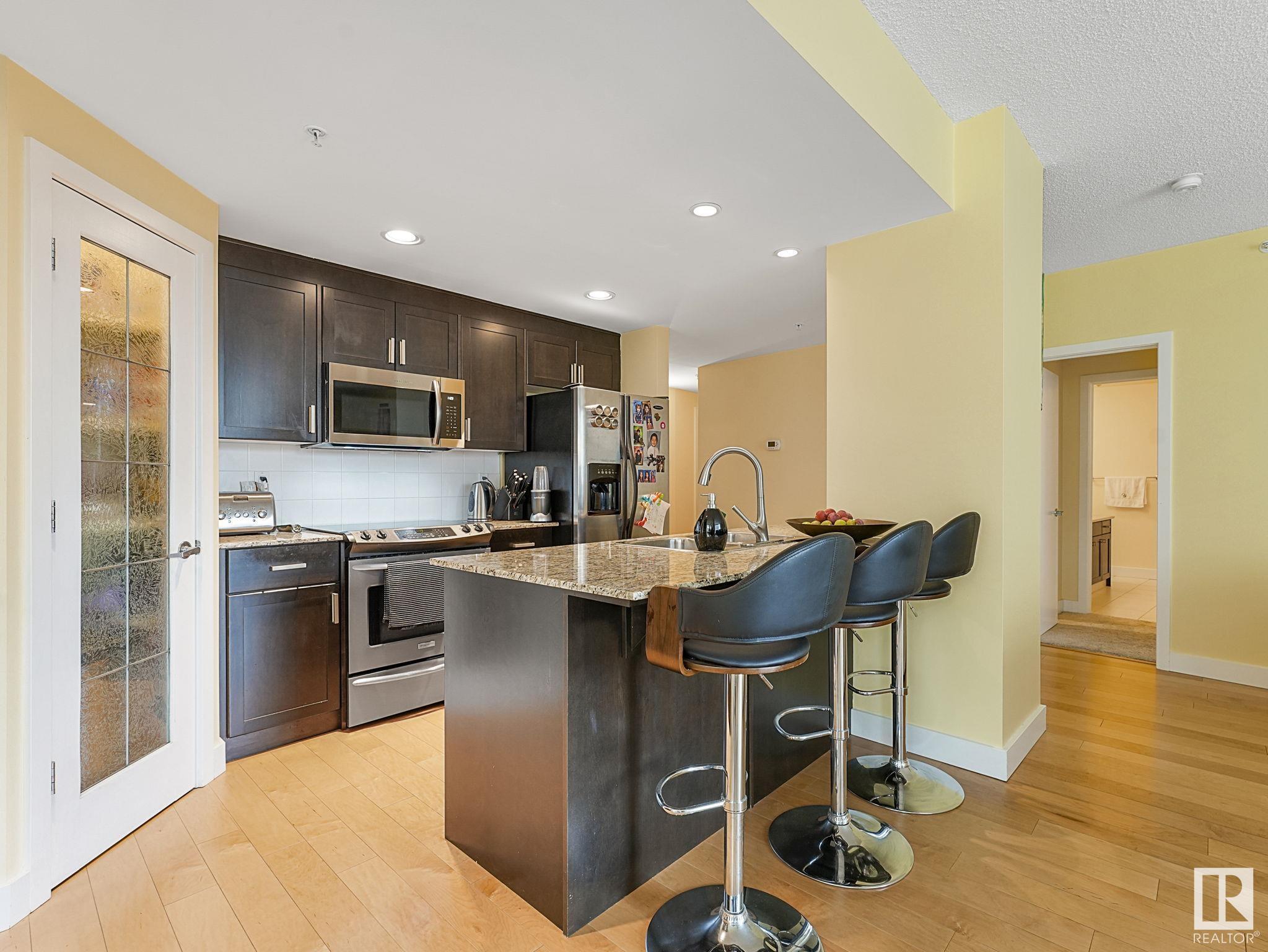      #301 10028 119 ST NW , Edmonton,  ,T5K 1Y8 ;  Listing Number: MLS E4418921