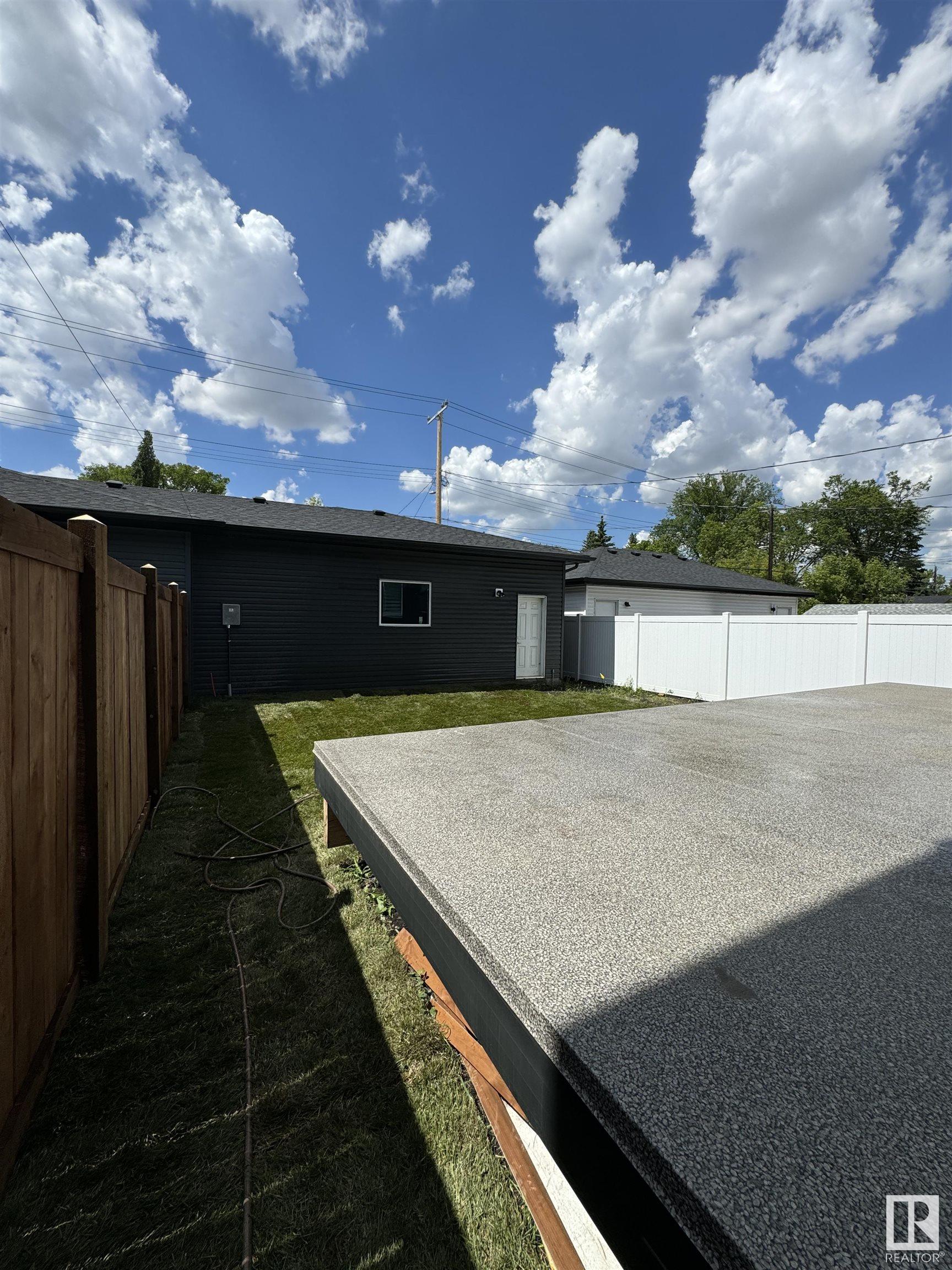     10454 142 ST NW , Edmonton,  ,T5N 2P2 ;  Listing Number: MLS E4418933
