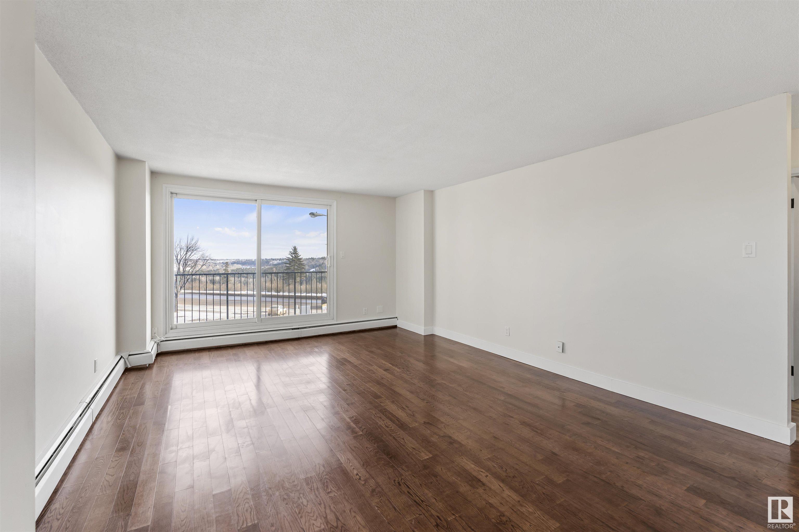      #307 9028 JASPER AV NW , Edmonton,  ,T5H 3Y6 ;  Listing Number: MLS E4418936