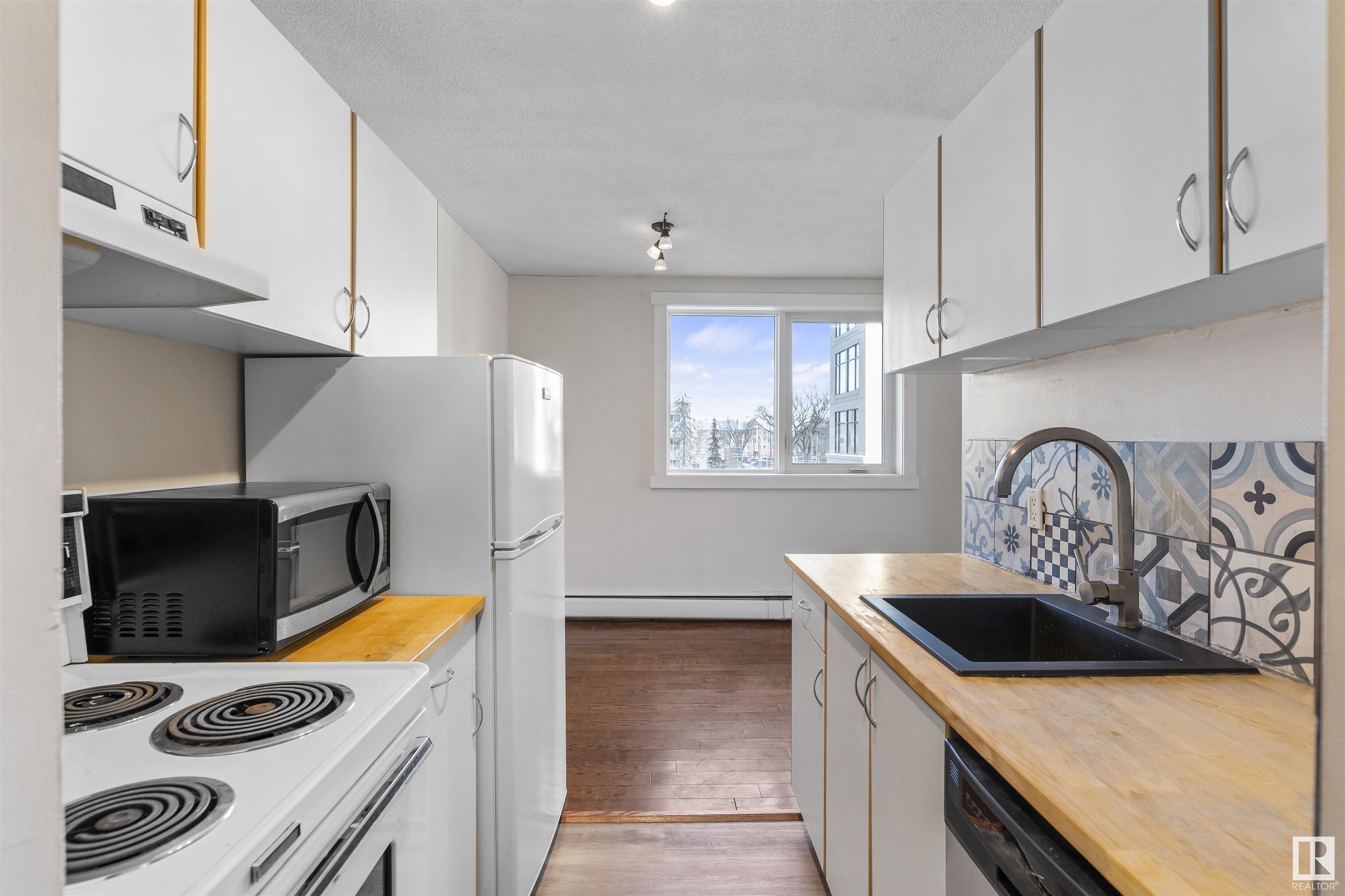      #307 9028 JASPER AV NW , Edmonton,  ,T5H 3Y6 ;  Listing Number: MLS E4418936