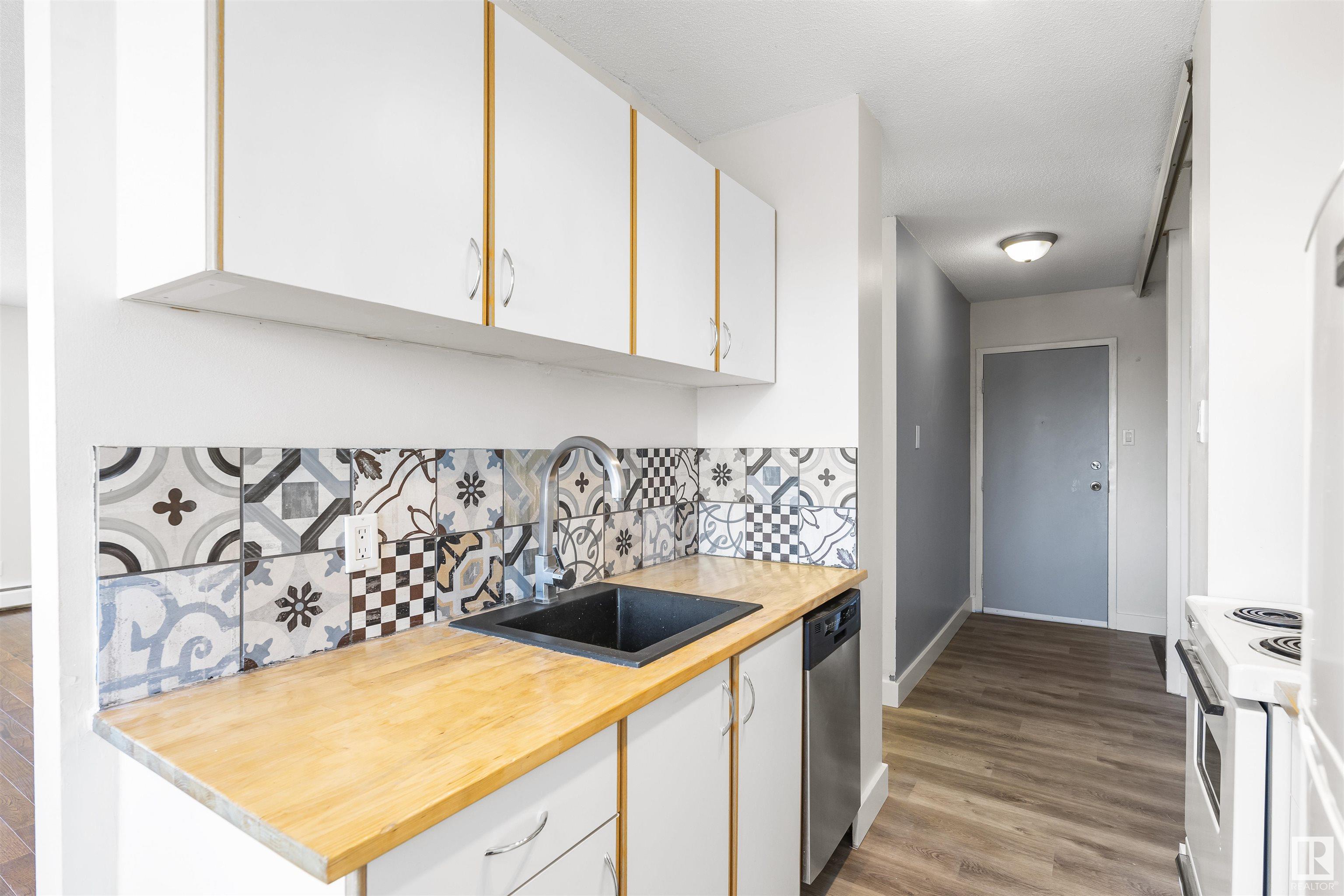      #307 9028 JASPER AV NW , Edmonton,  ,T5H 3Y6 ;  Listing Number: MLS E4418936