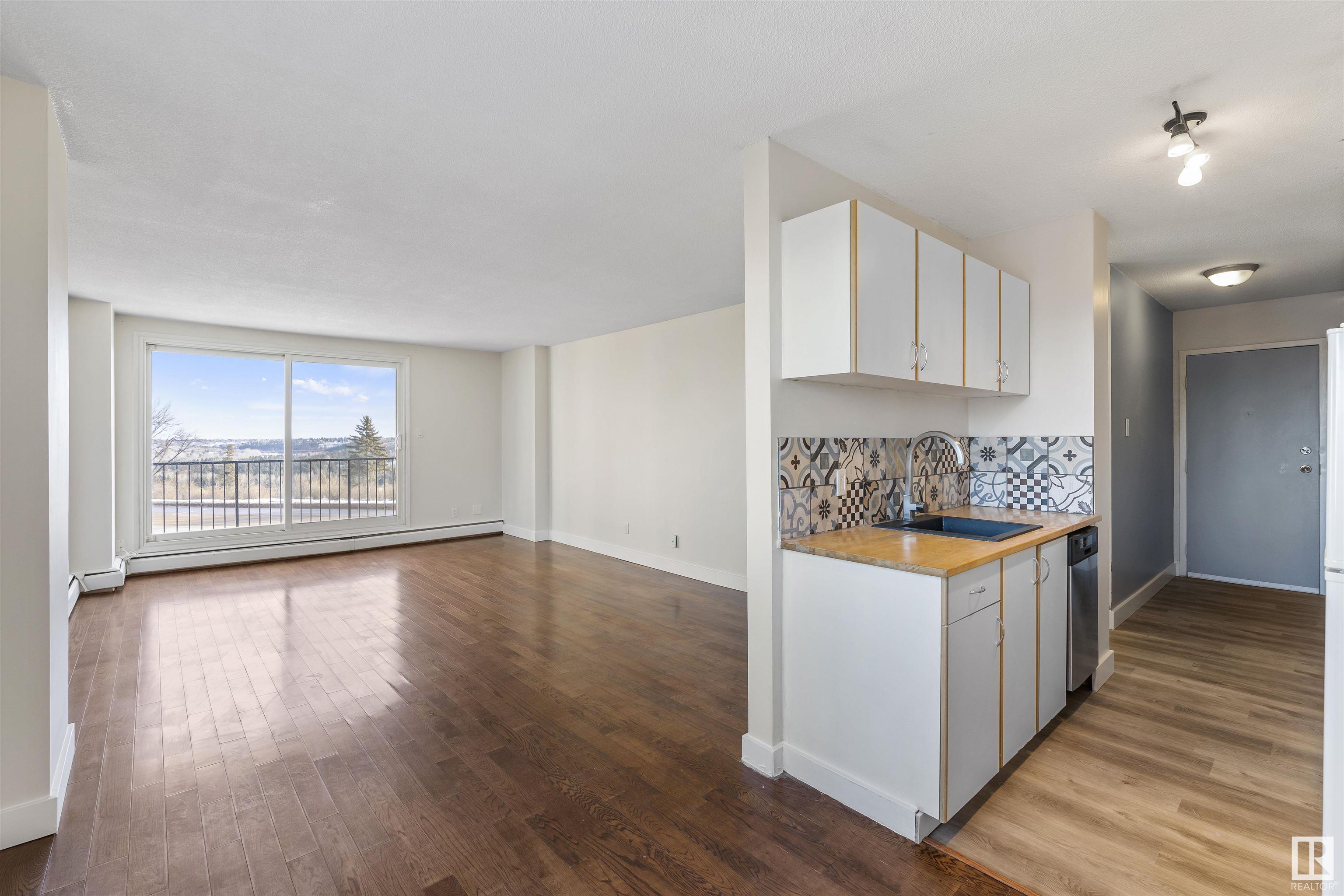      #307 9028 JASPER AV NW , Edmonton,  ,T5H 3Y6 ;  Listing Number: MLS E4418936