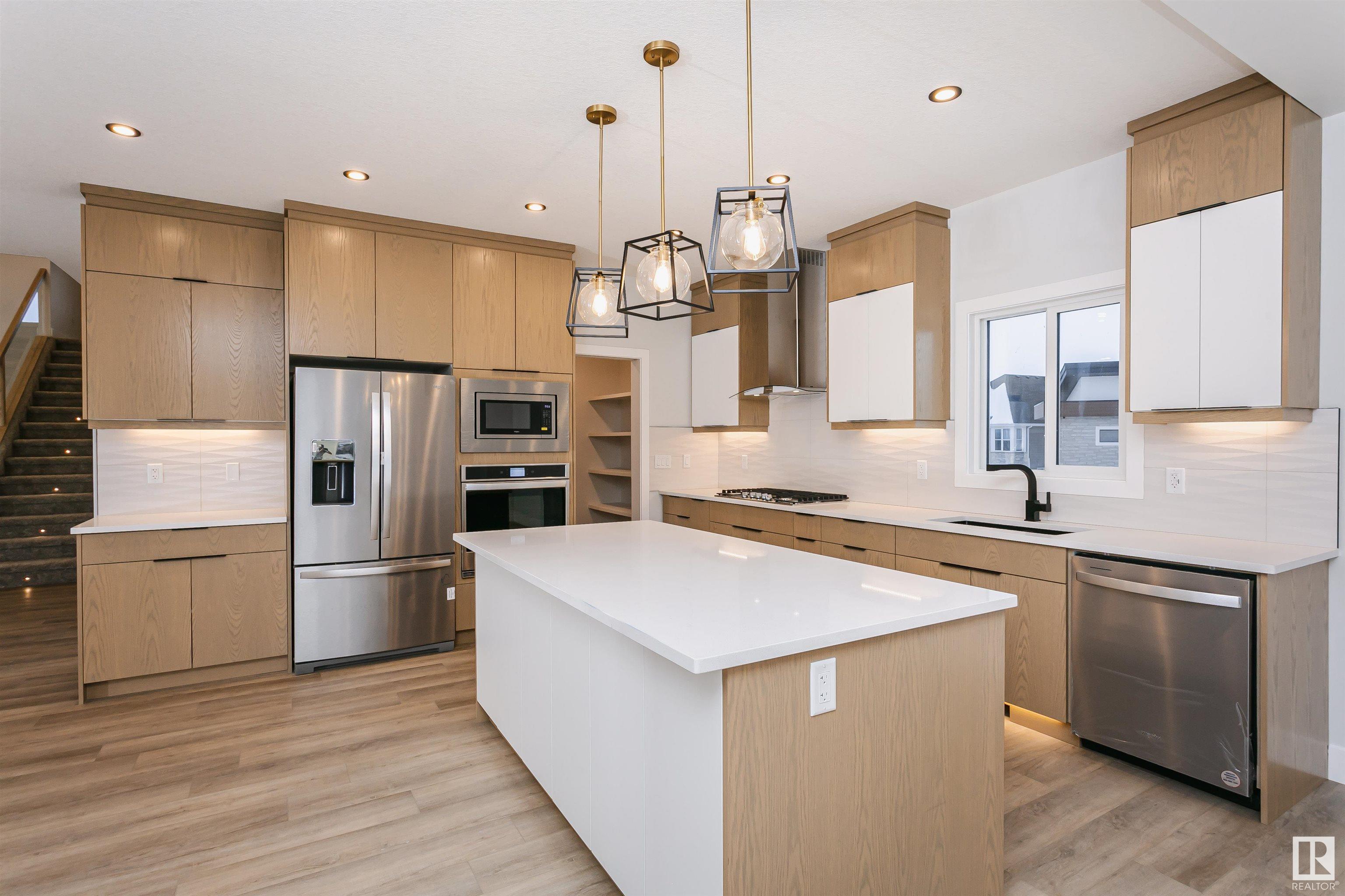      162 EDGEWATER CI , Leduc,  ,T9E 1K5 ;  Listing Number: MLS E4418943