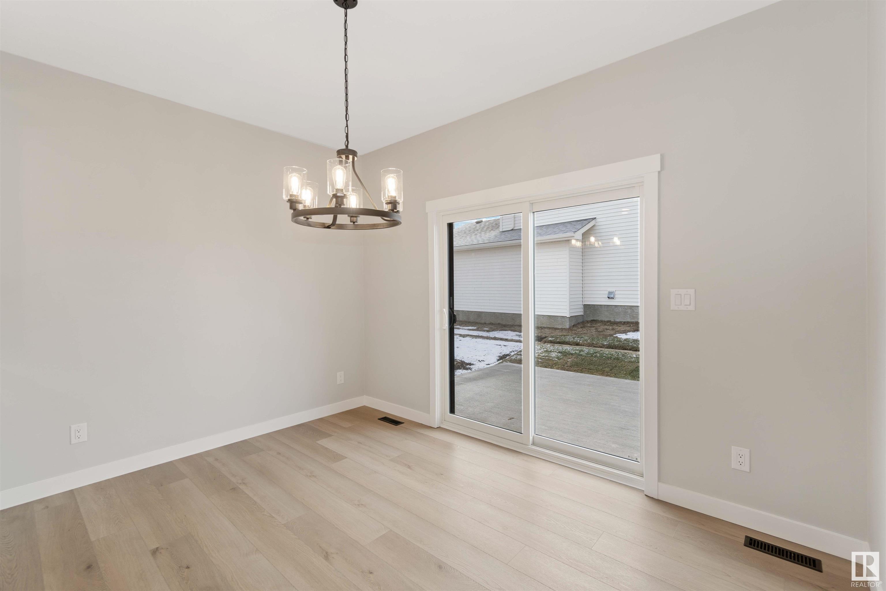      20 Hull WD , Spruce Grove,  ,T7X 4P7 ;  Listing Number: MLS E4418958