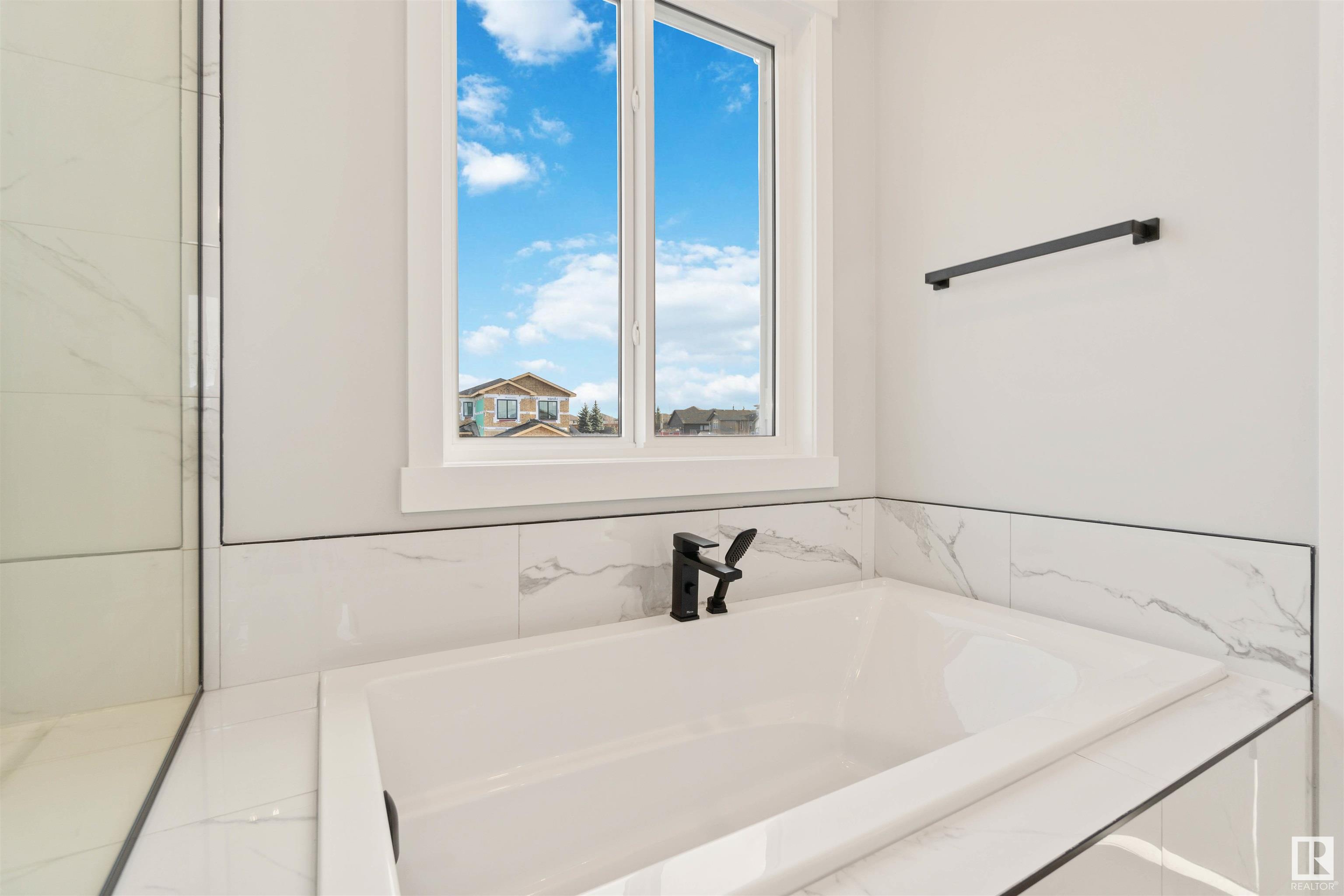      20 Hull WD , Spruce Grove,  ,T7X 4P7 ;  Listing Number: MLS E4418958