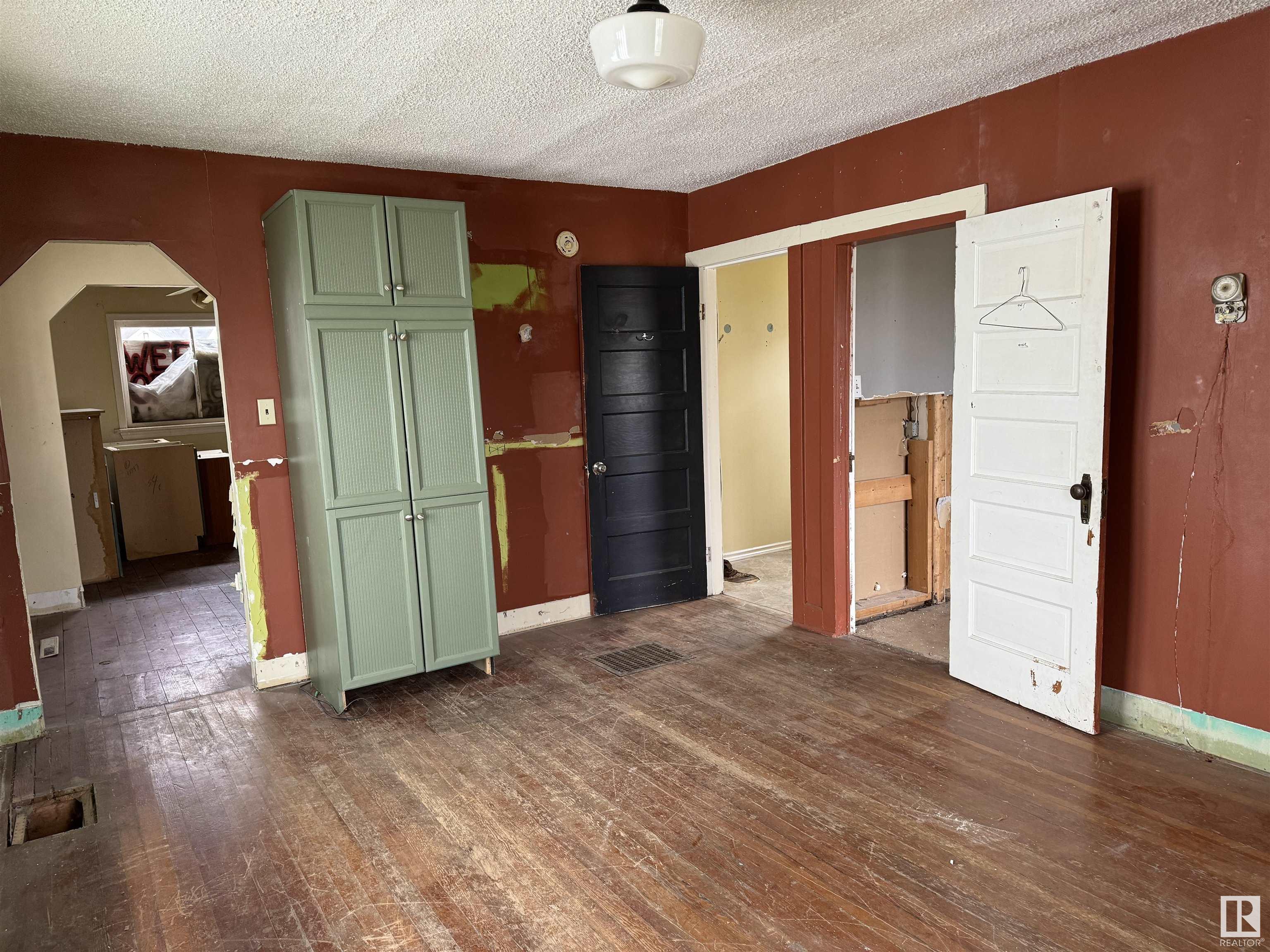      9739 106 ST , Westlock,  ,T7P 1S3 ;  Listing Number: MLS E4418959