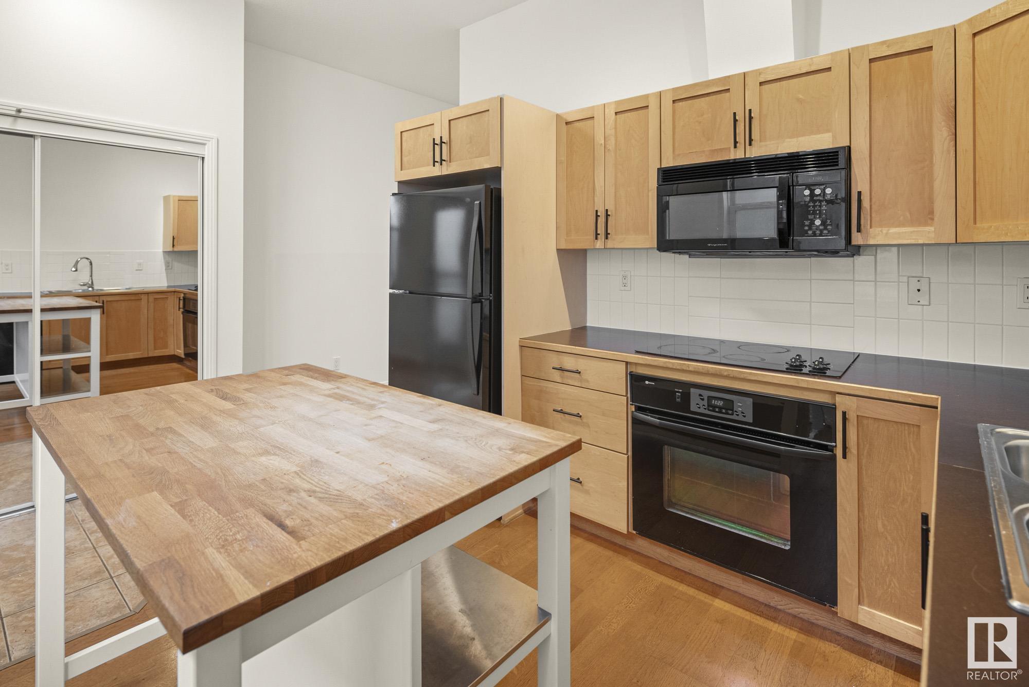      #422 10407 122 ST NW , Edmonton,  ,T5N 4B8 ;  Listing Number: MLS E4418968