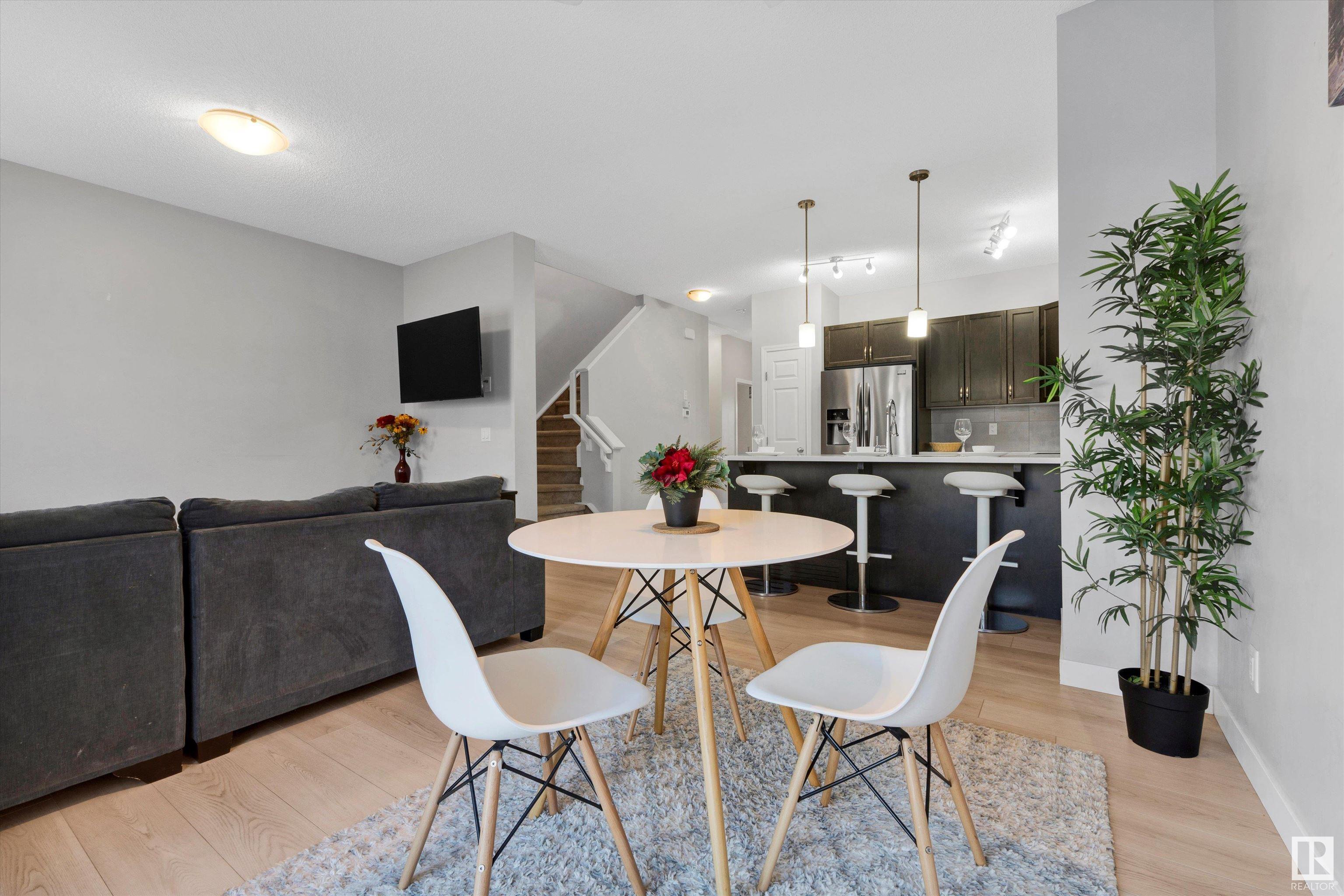      412 CRYSTALLINA NERA DR NW , Edmonton,  ,T5Z 0P3 ;  Listing Number: MLS E4418971