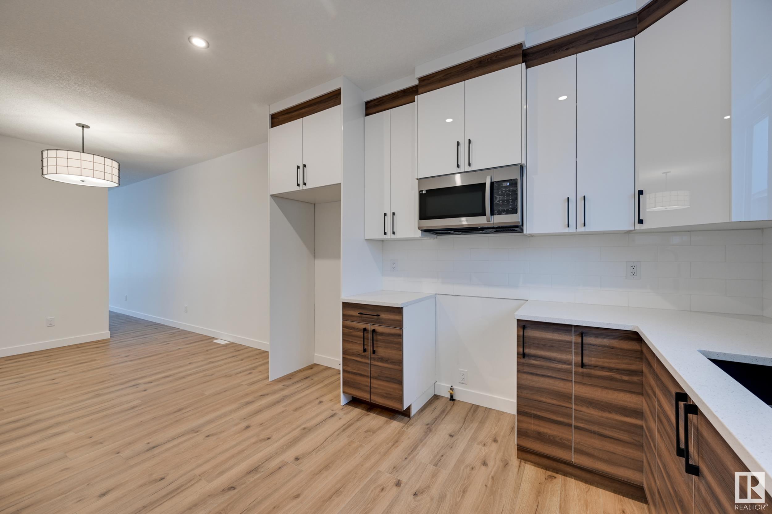      1 WESTPARK DR , Fort Saskatchewan,  ,T8L 0Z5 ;  Listing Number: MLS E4418979